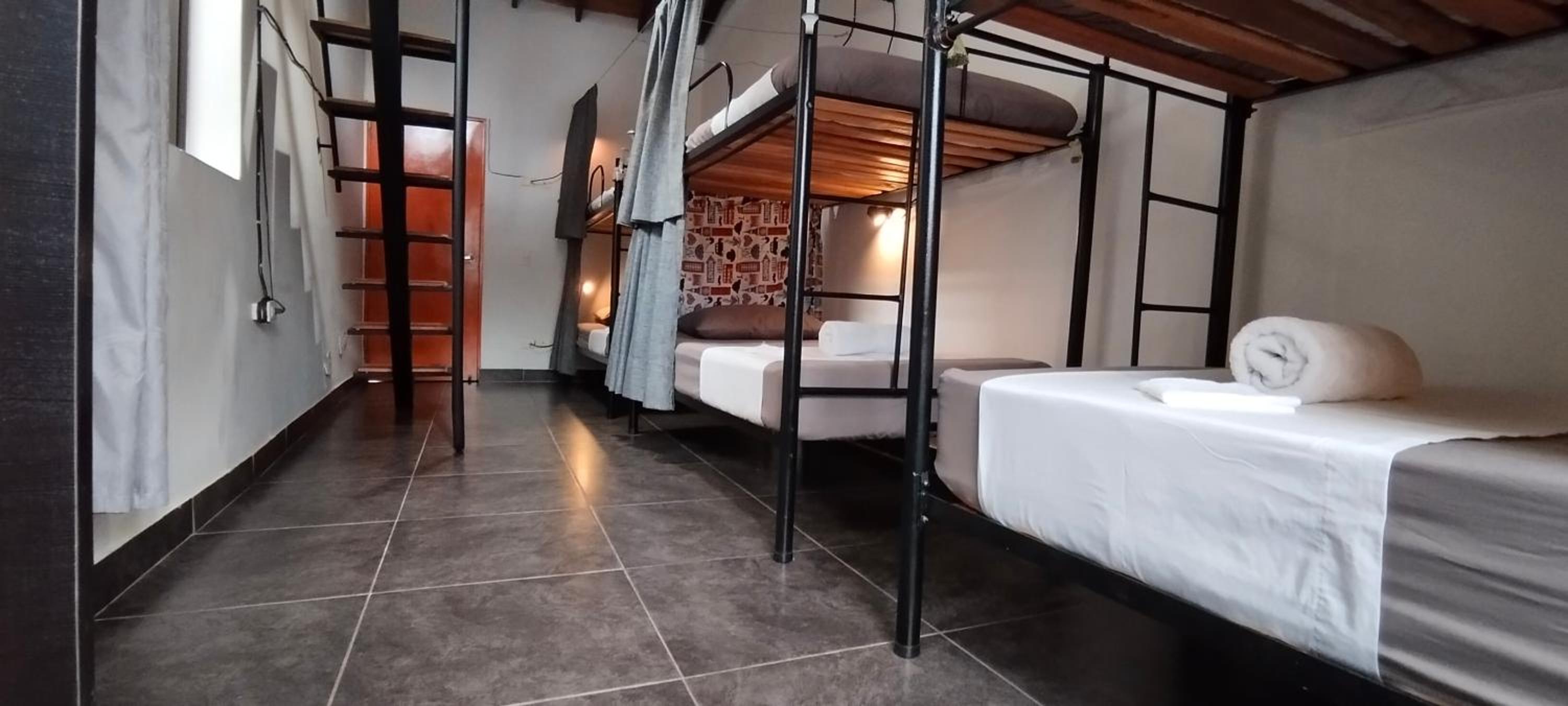 Hostel Metro Floresta Alojamiento