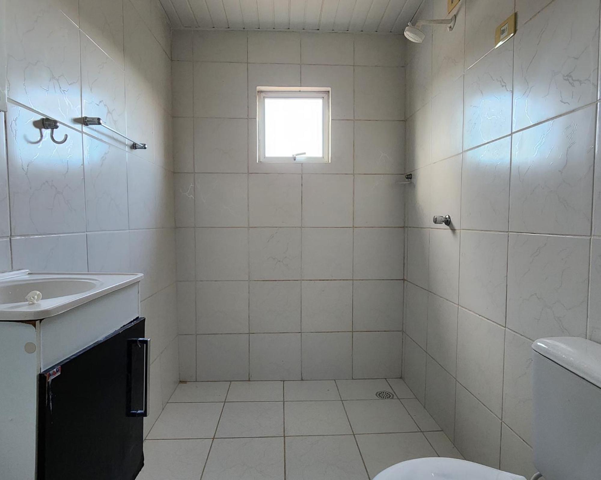 GRA325 | Spacious Retreat with Pool and Barbecue.