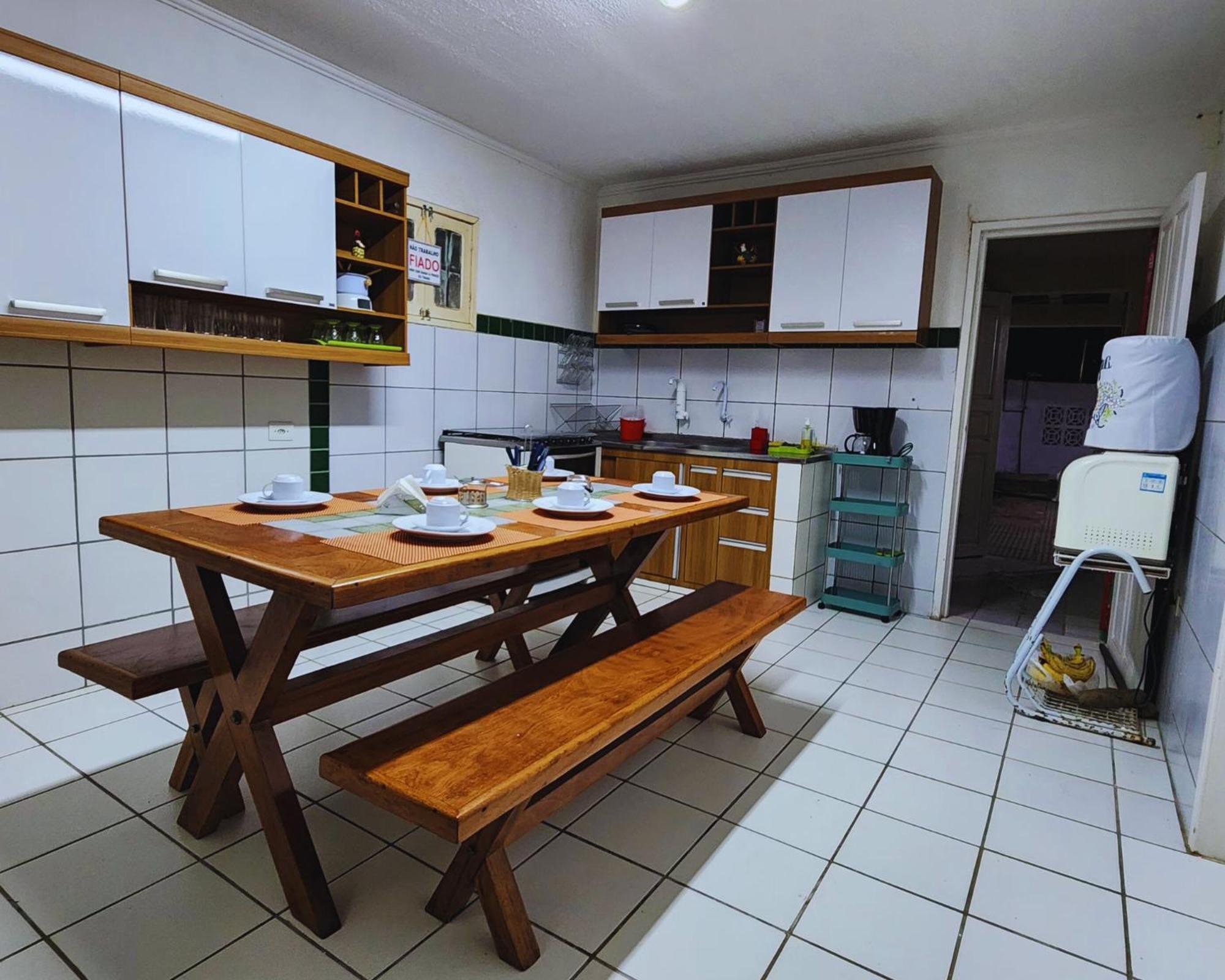 GRA325 | Spacious Retreat with Pool and Barbecue.