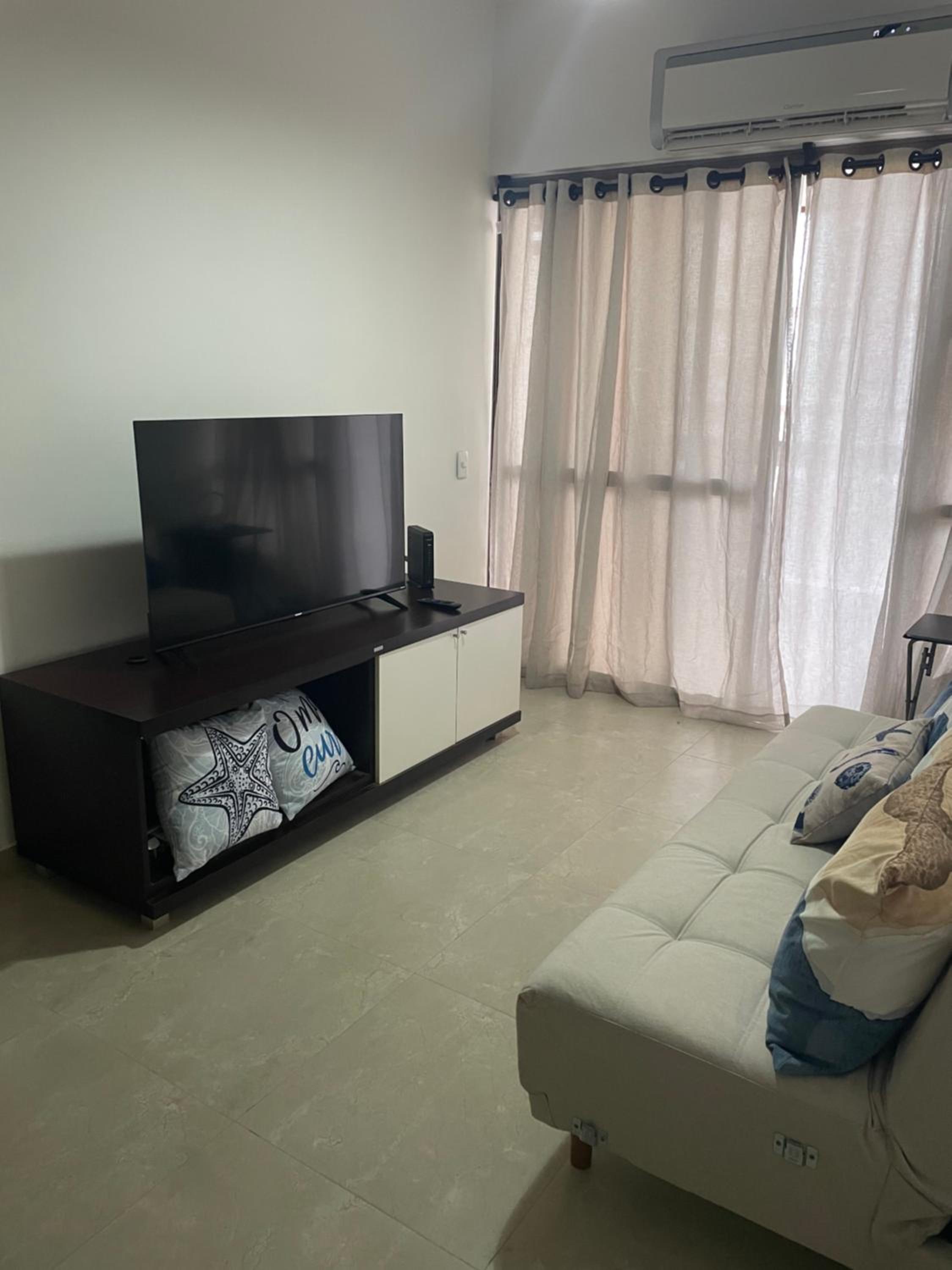 Beachfront Condo Large Apartament