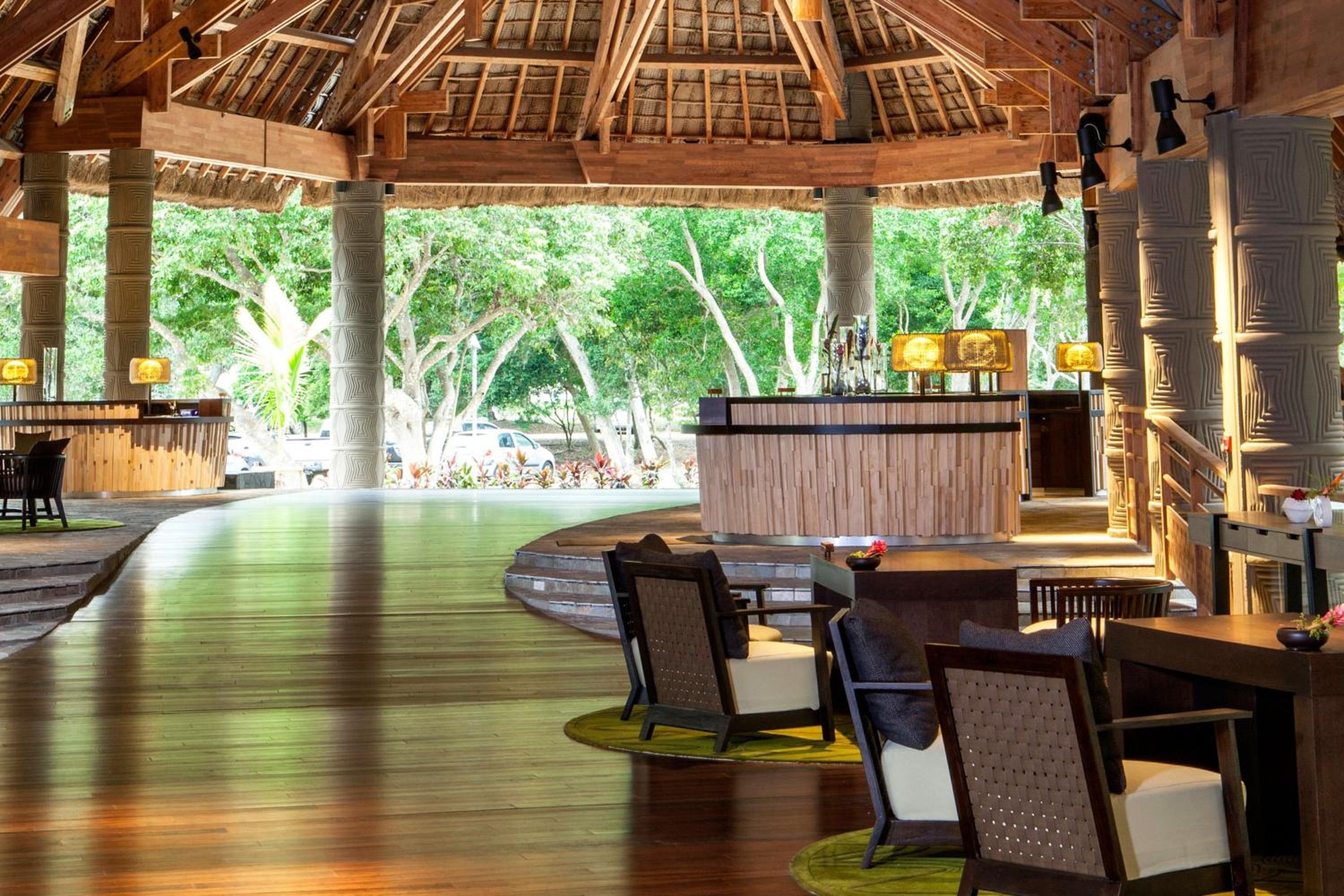 Sheraton New Caledonia Deva Spa & Golf Resort