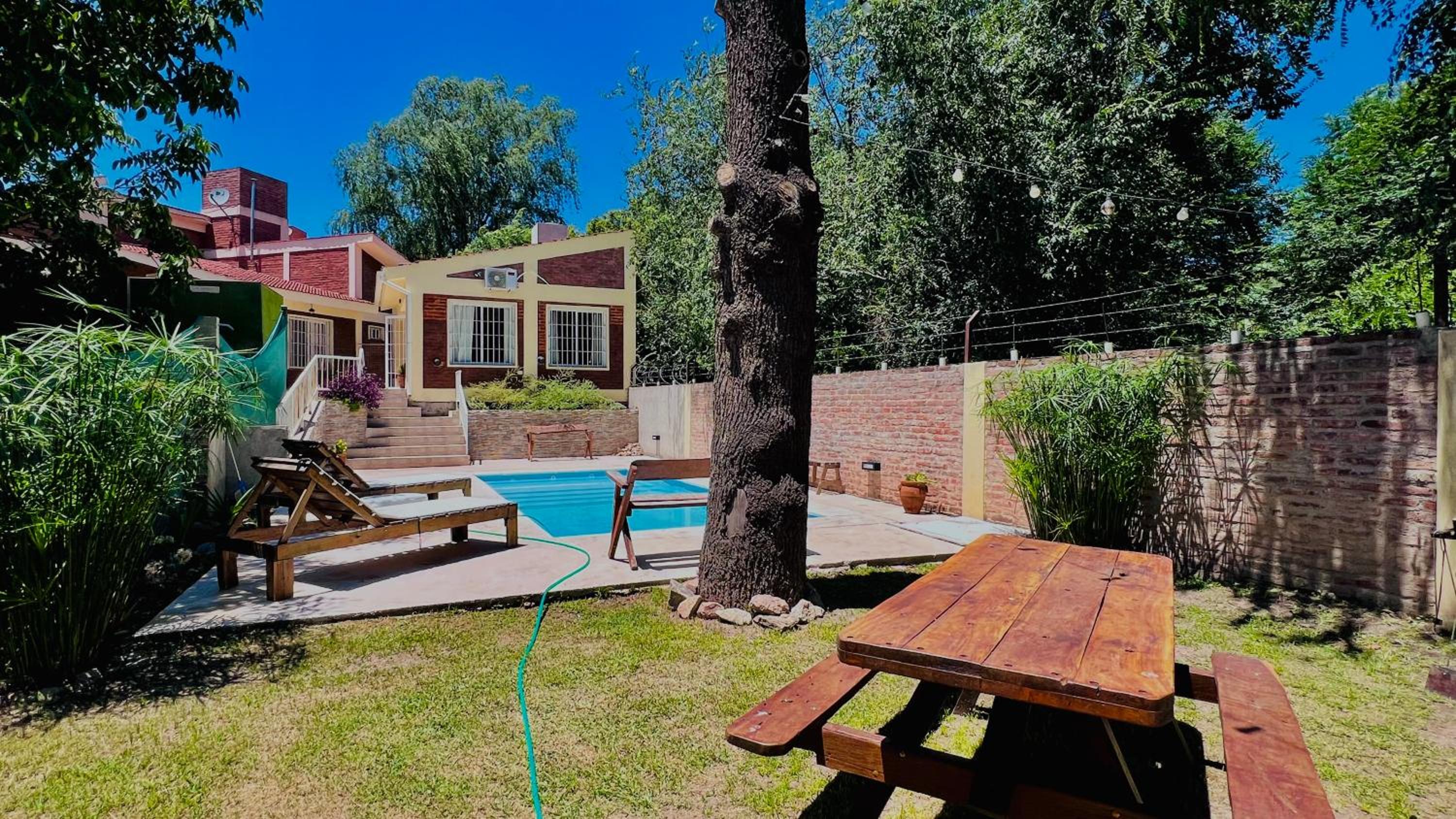FANTASTICA CASA CON PILETA compartida Y BALNEARIO EN VCP