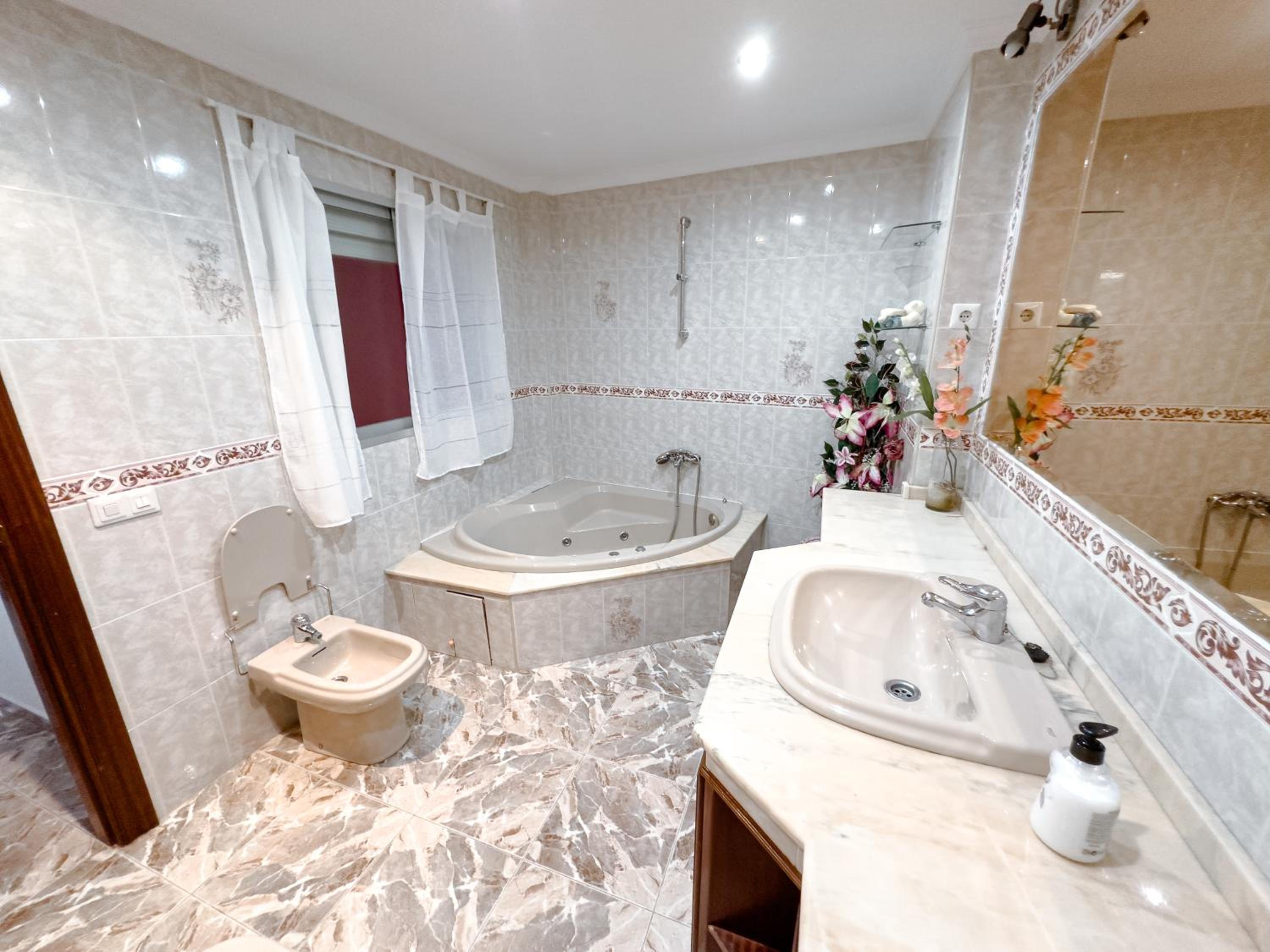 Hostal Habitaciones & Suites Don Pepín