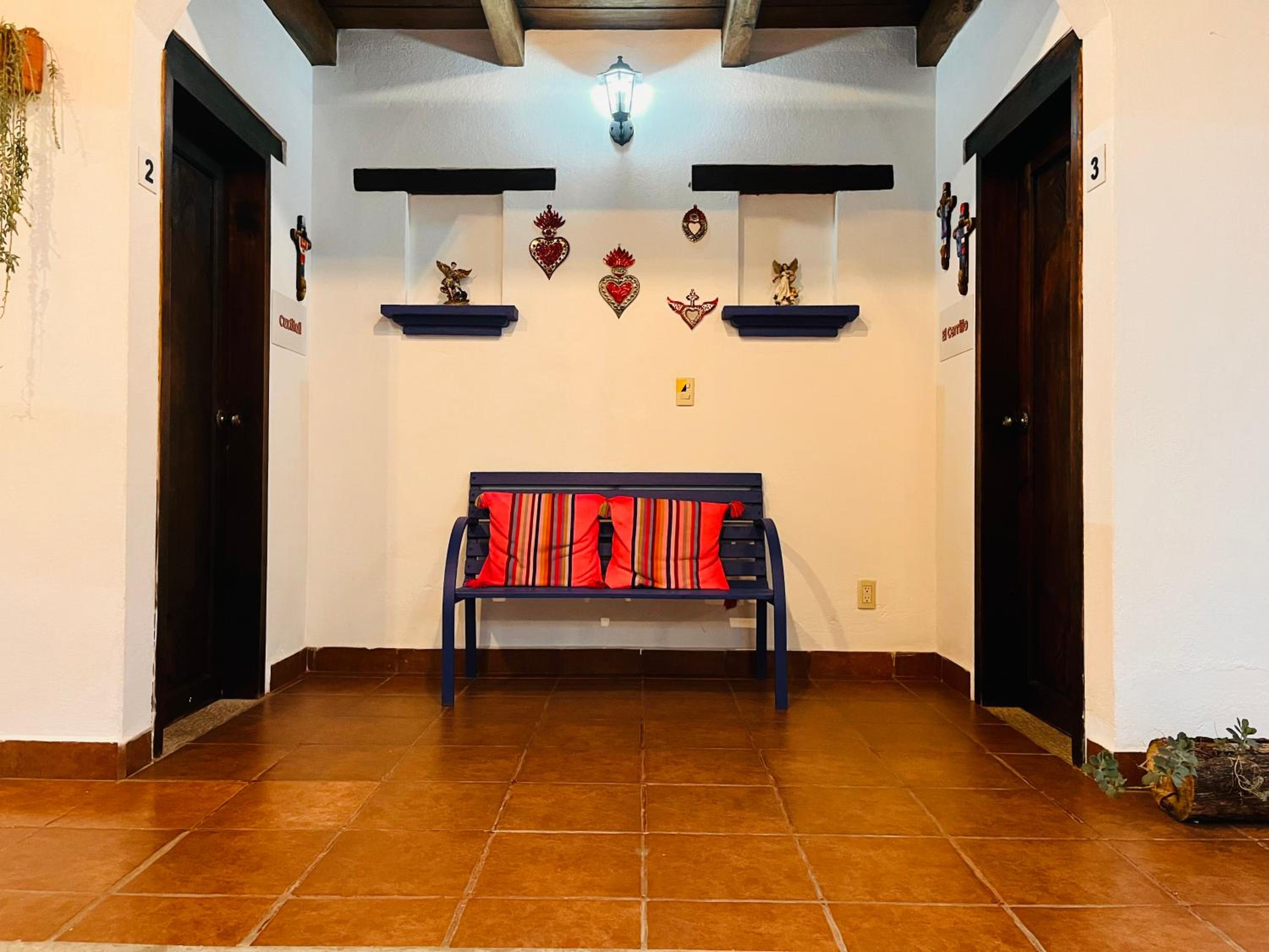 Hotel Ocho Barrios - Image 1