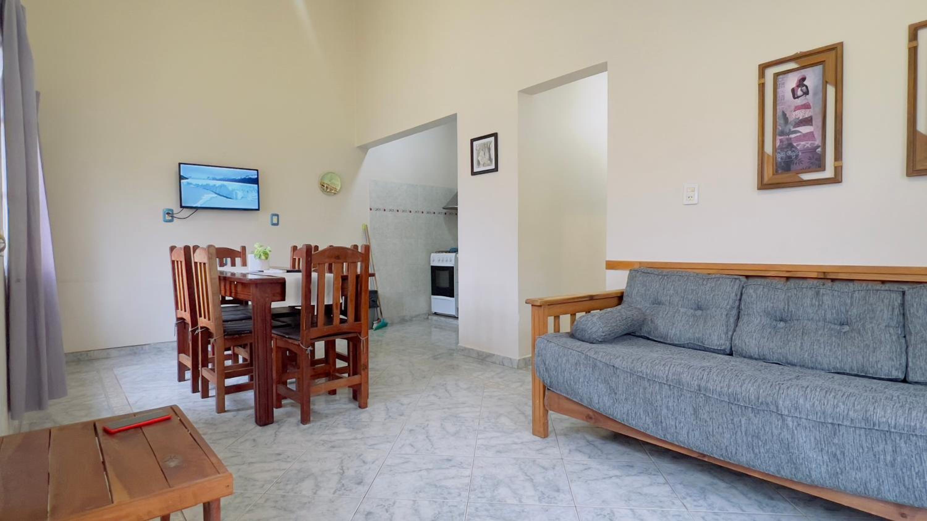 CASA en Balneario c pileta compartida cerca del Centro