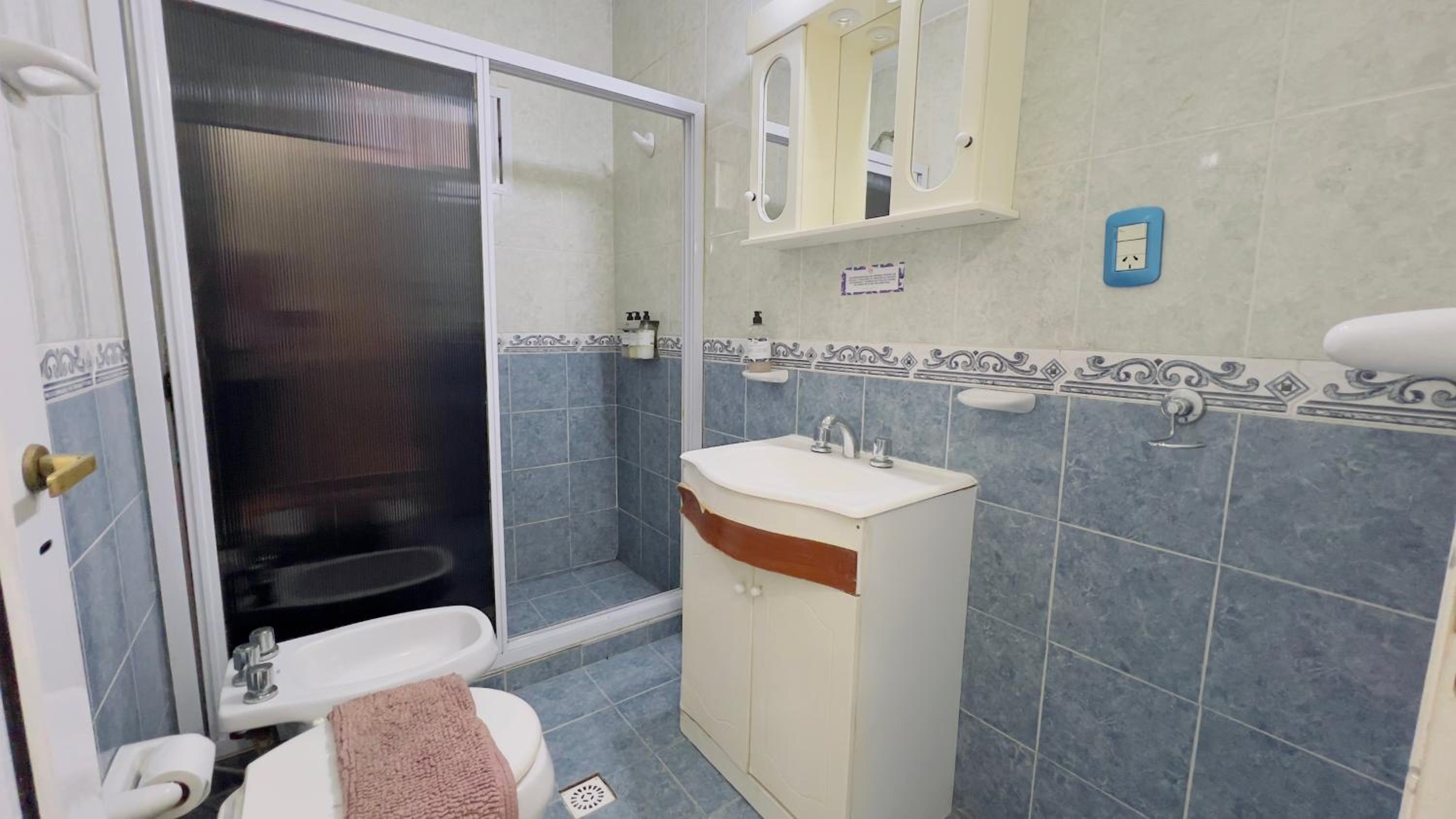CASA en Balneario c pileta compartida cerca del Centro