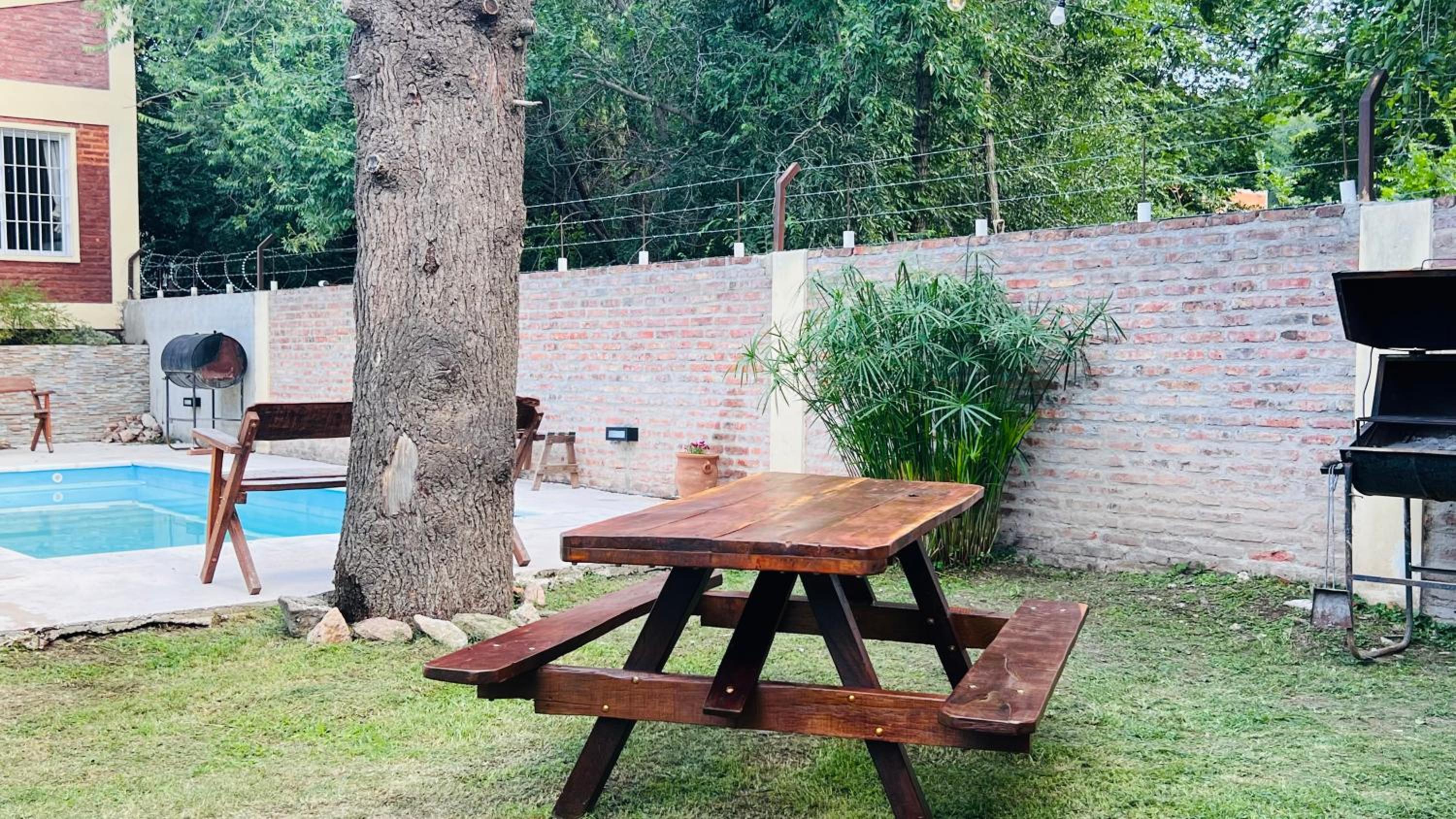 CASA en Balneario c pileta compartida cerca del Centro