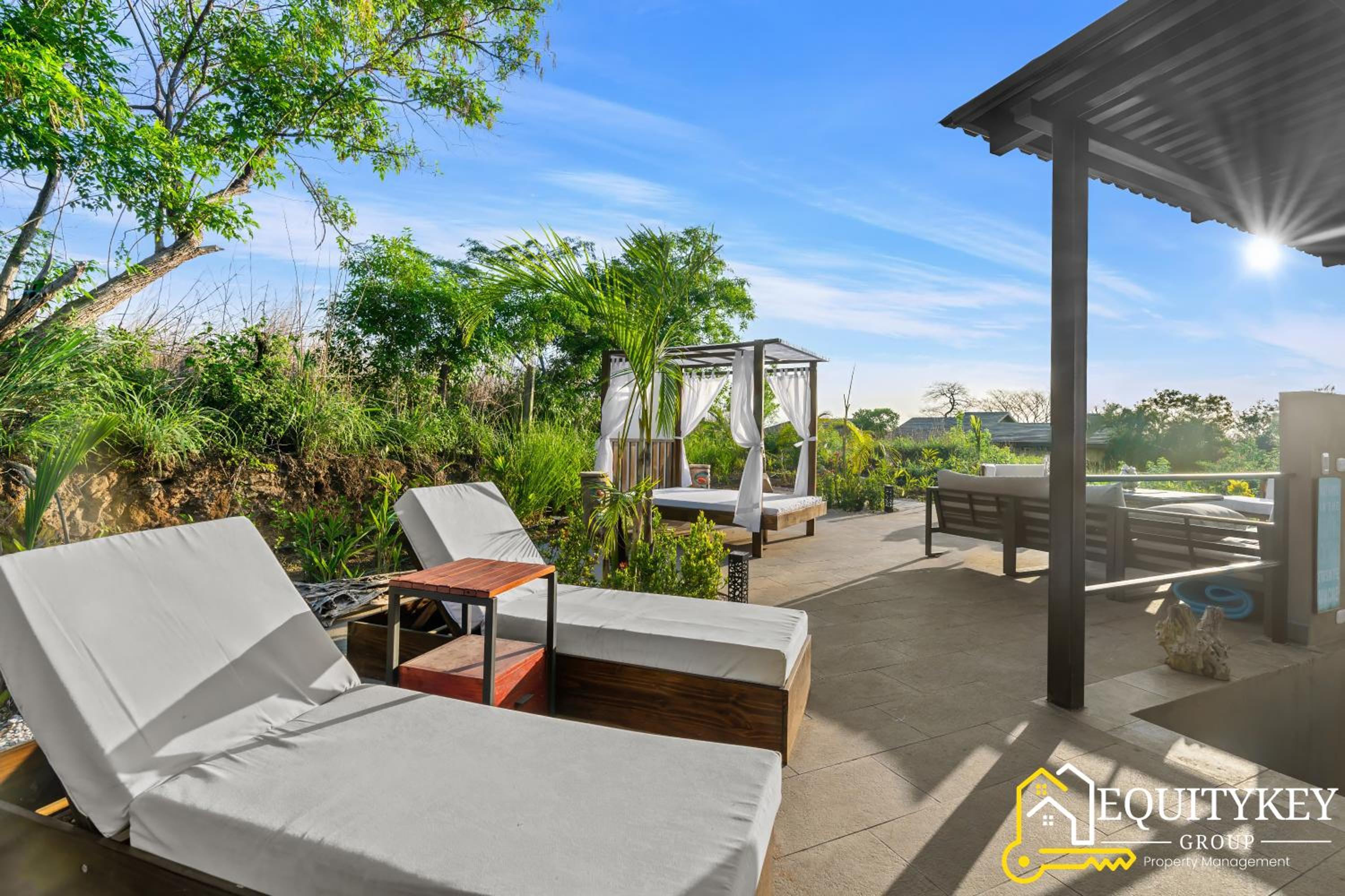 Casa Luna Amarillo - Your Pacific Escape!