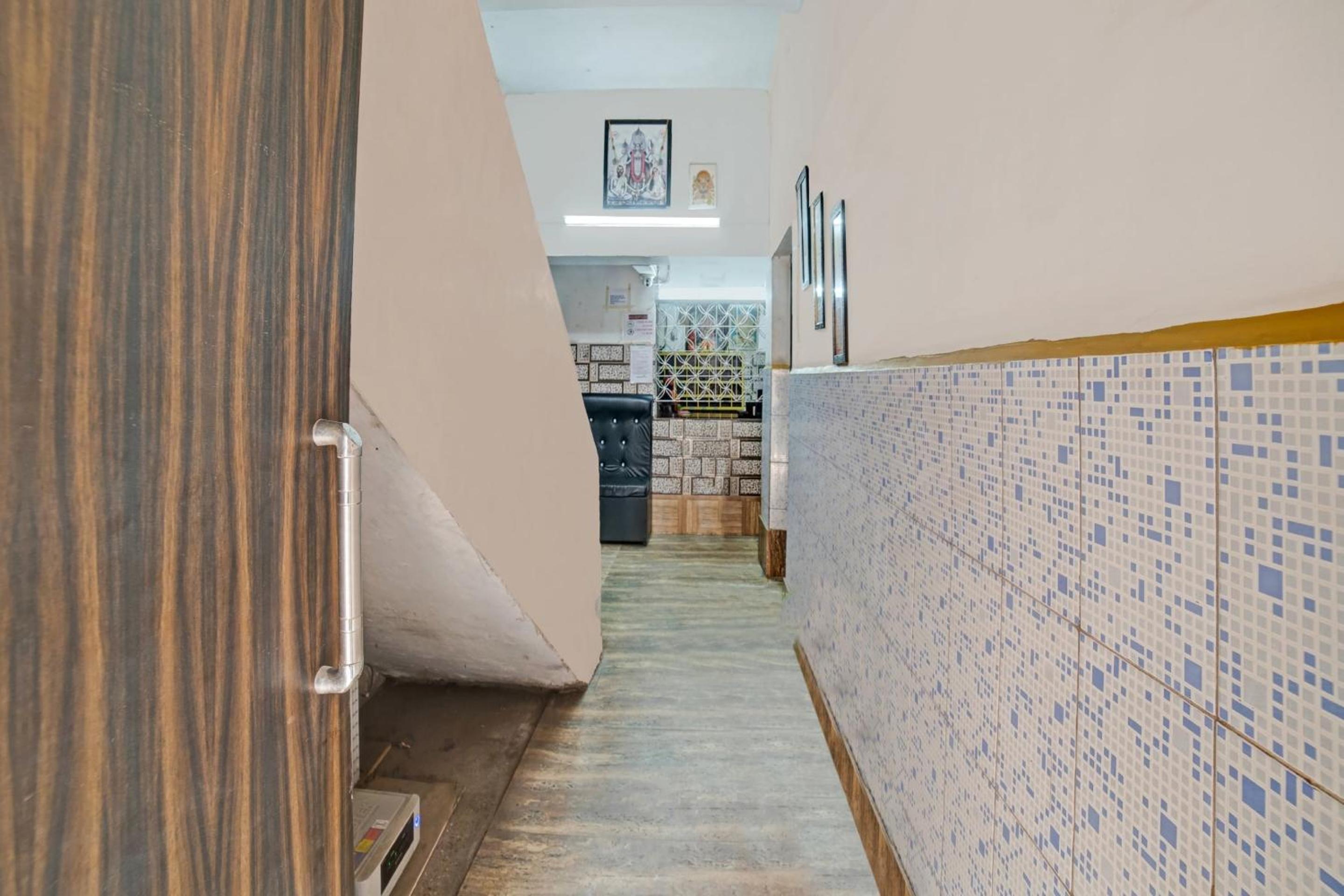 Hotel O Prakash Inn