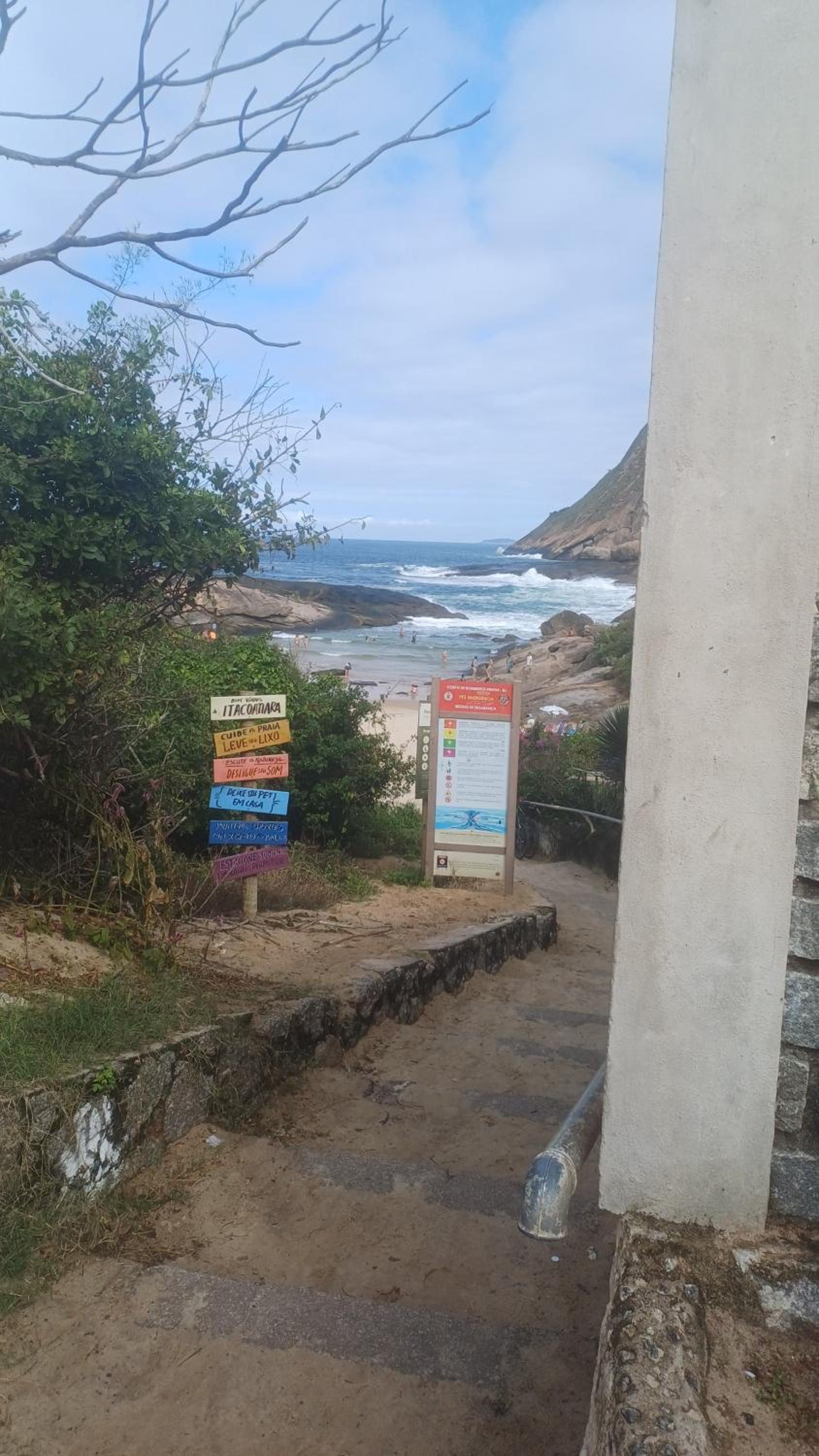 Apartamento em Itacoatiara ao lado da praia