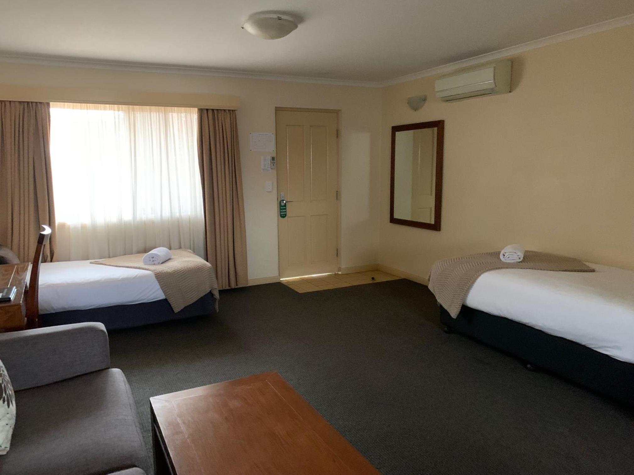 Armidale Pines Motel