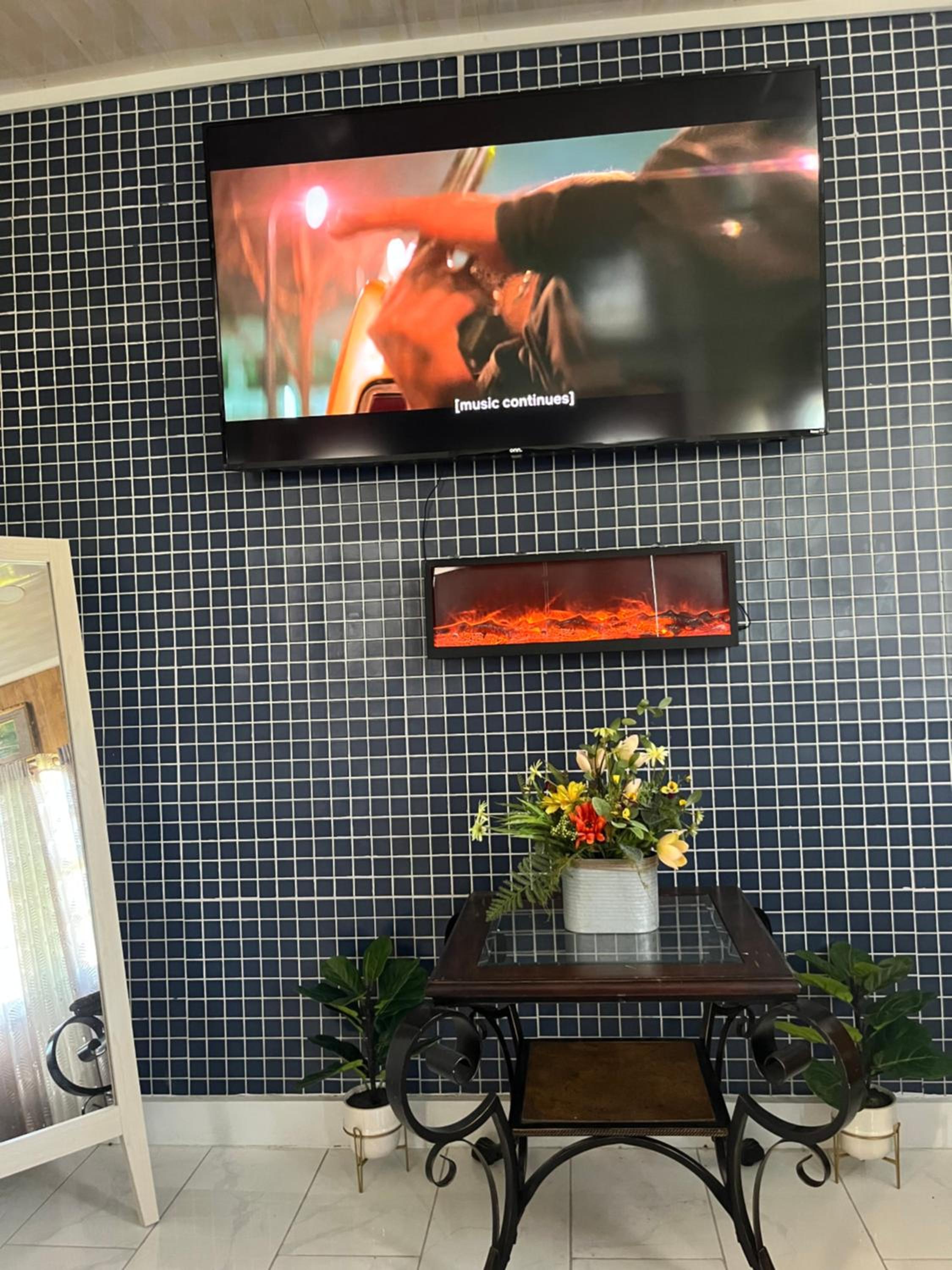 Adama Suites Studio 1B