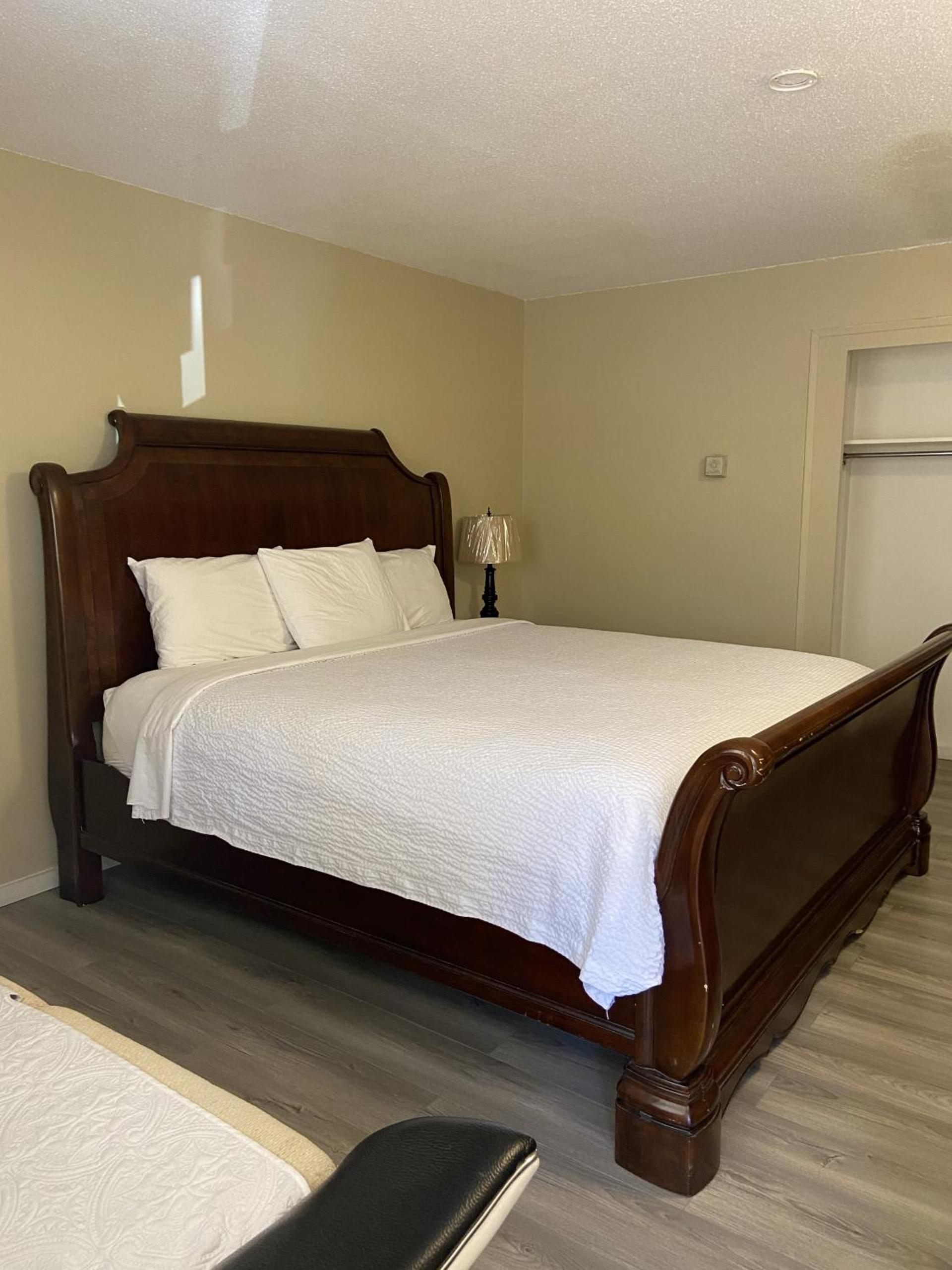 Slumber Lodge