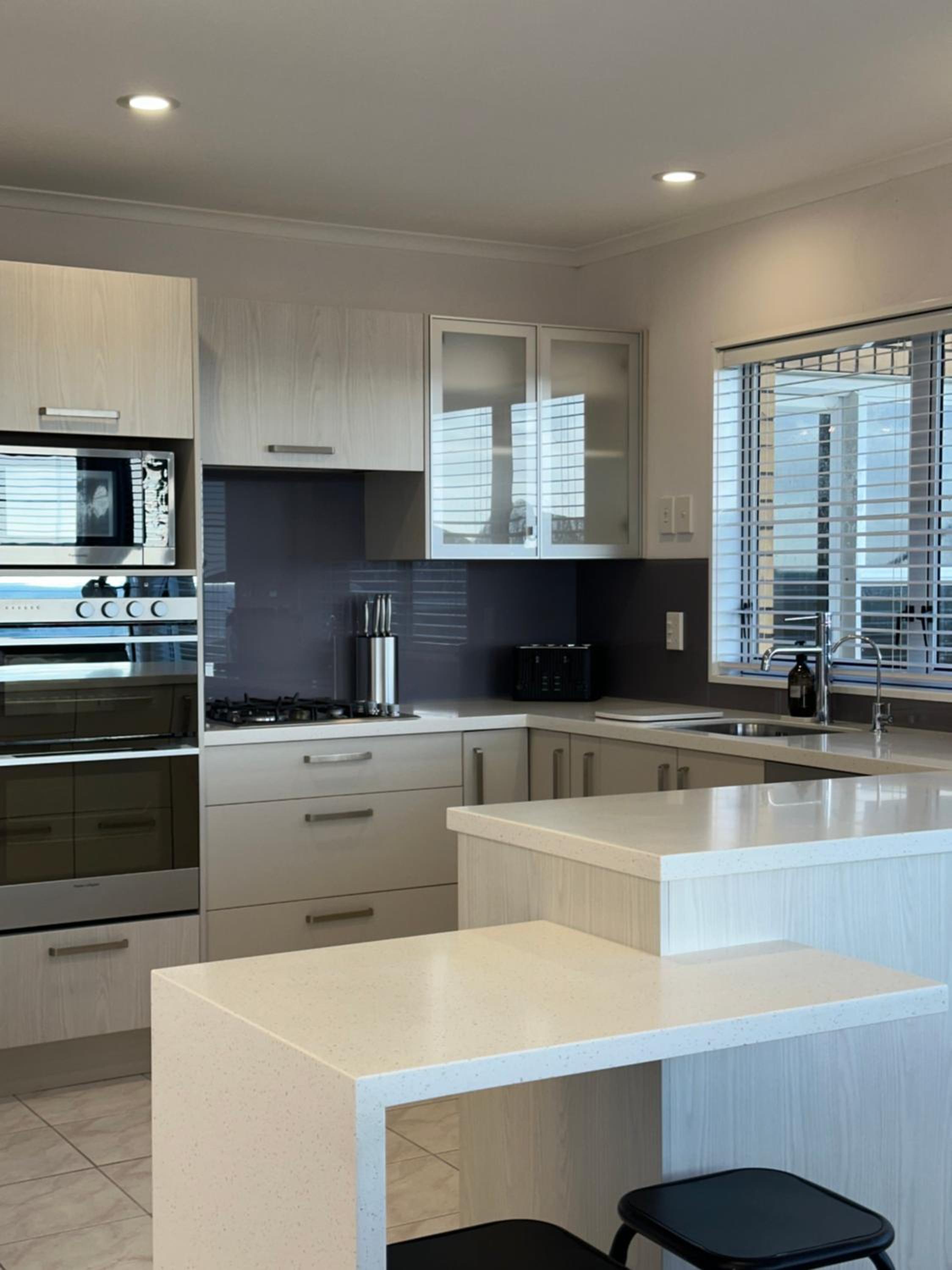 Hamblyn Heights Stunning Seaviews in New Plymouth