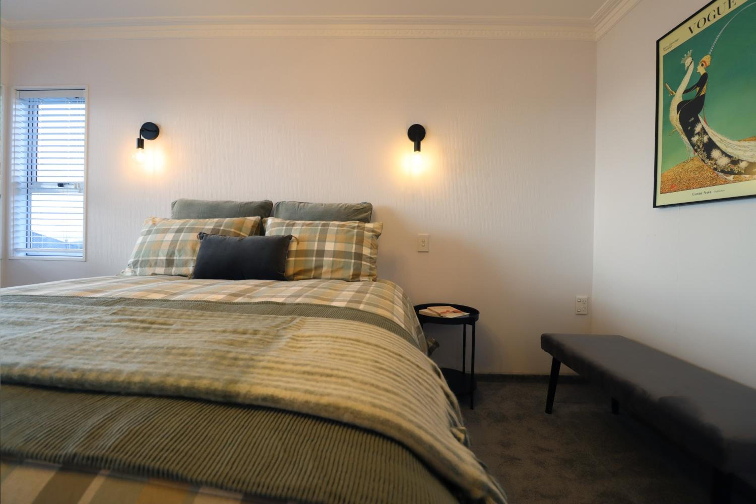 Hamblyn Heights Stunning Seaviews in New Plymouth
