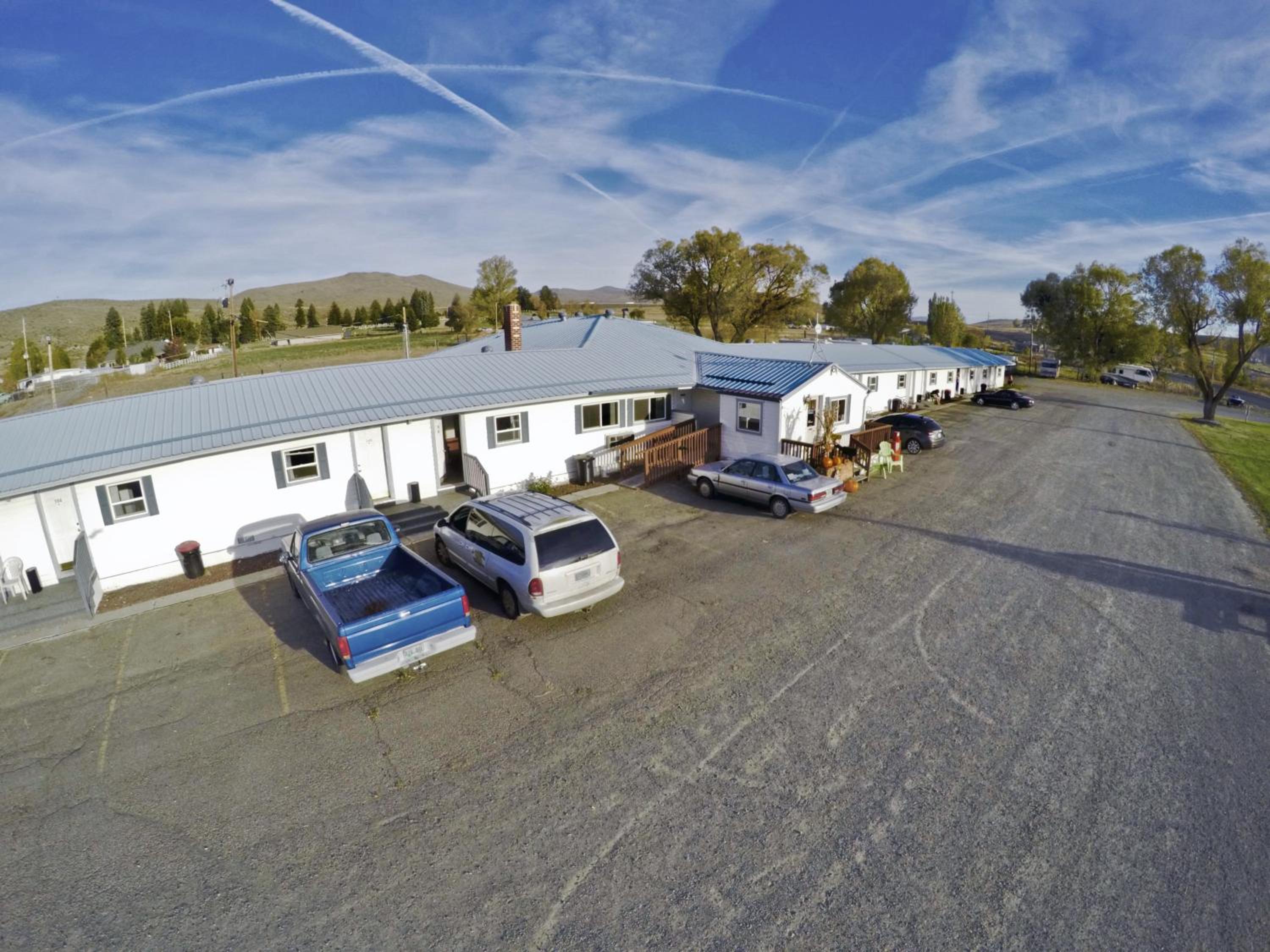 Baker City Vacations - Baker City Motel  RV - Property Image 44