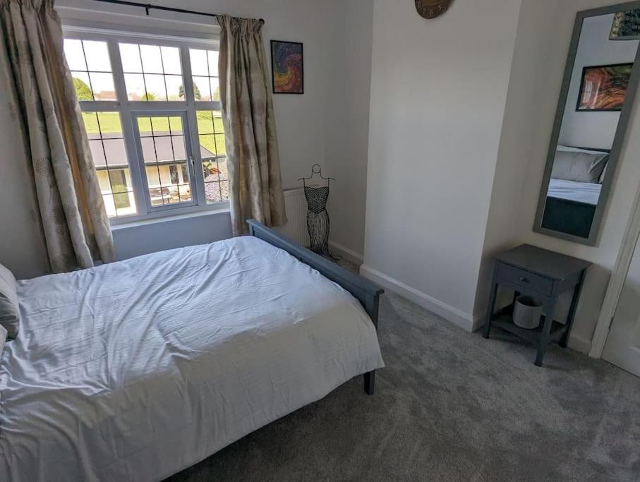 Luxury home in Nuneaton - home from home view 4