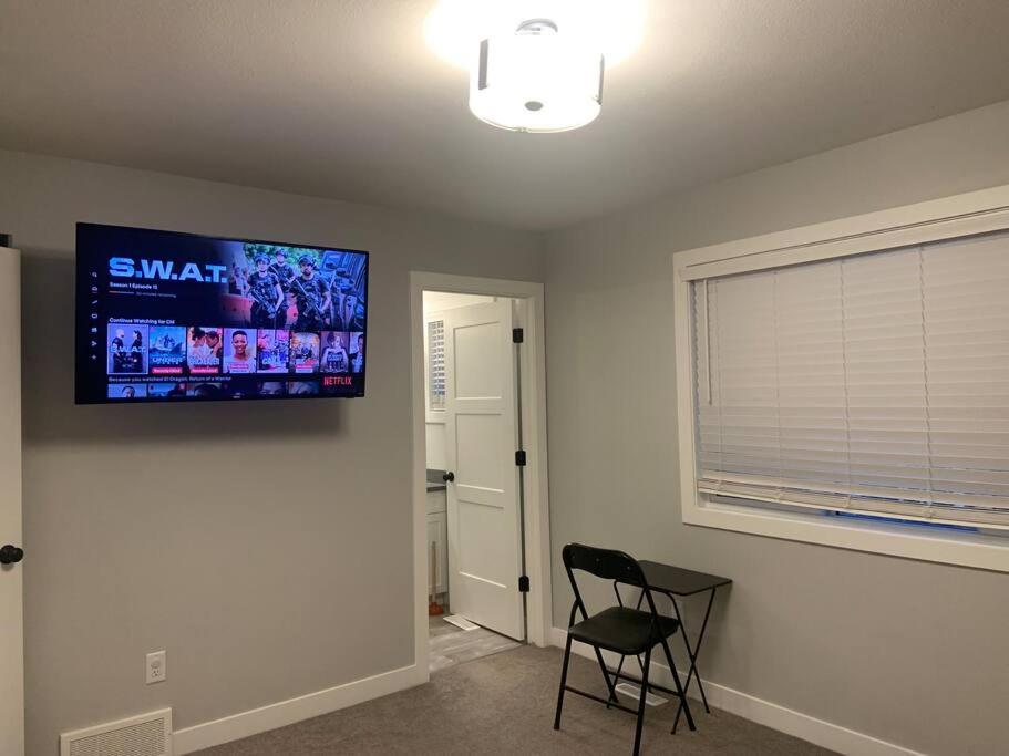 Exquisite 3 BR Villa with Double Garage-King Bed
