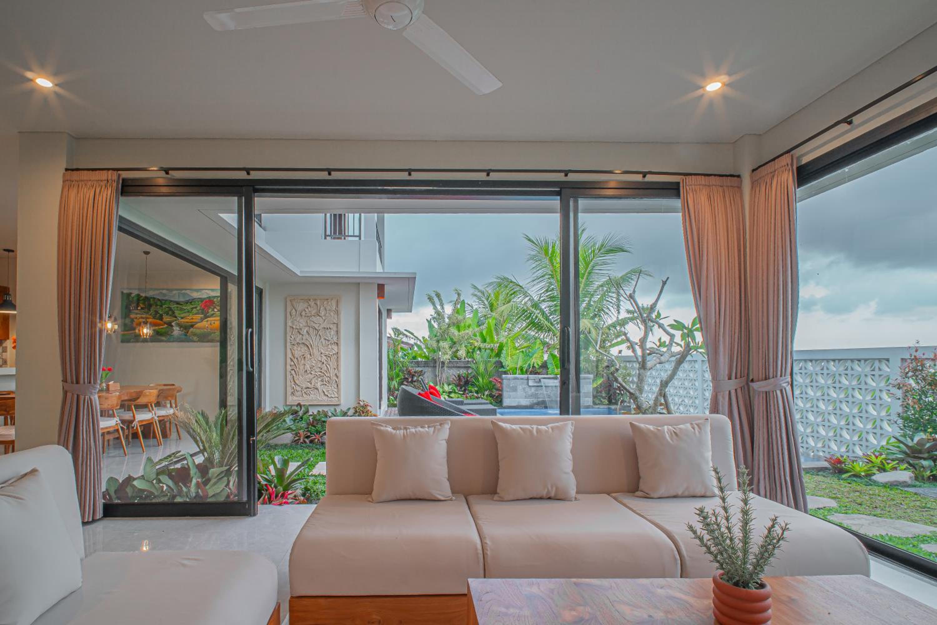 Mahadewi Sunset Villa
