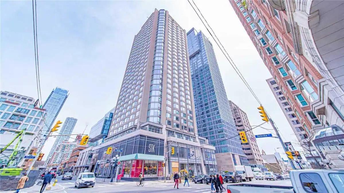 Yorkville Plaza Express Stay