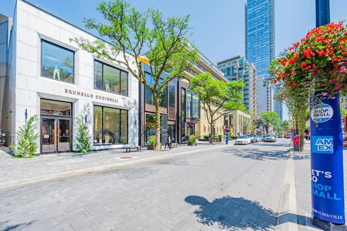 Yorkville Plaza Express Stay
