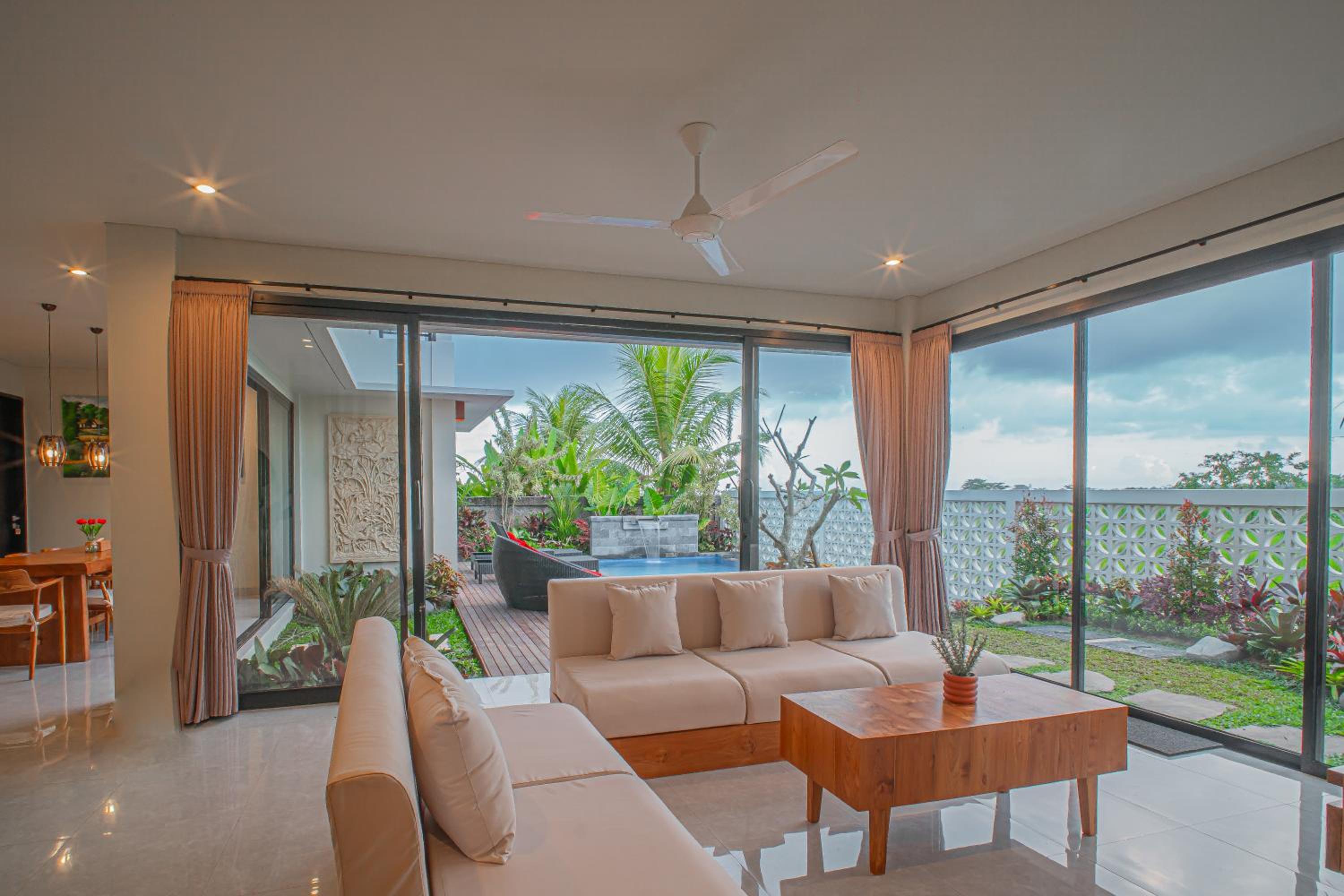 Mahadewi Sunset Villa