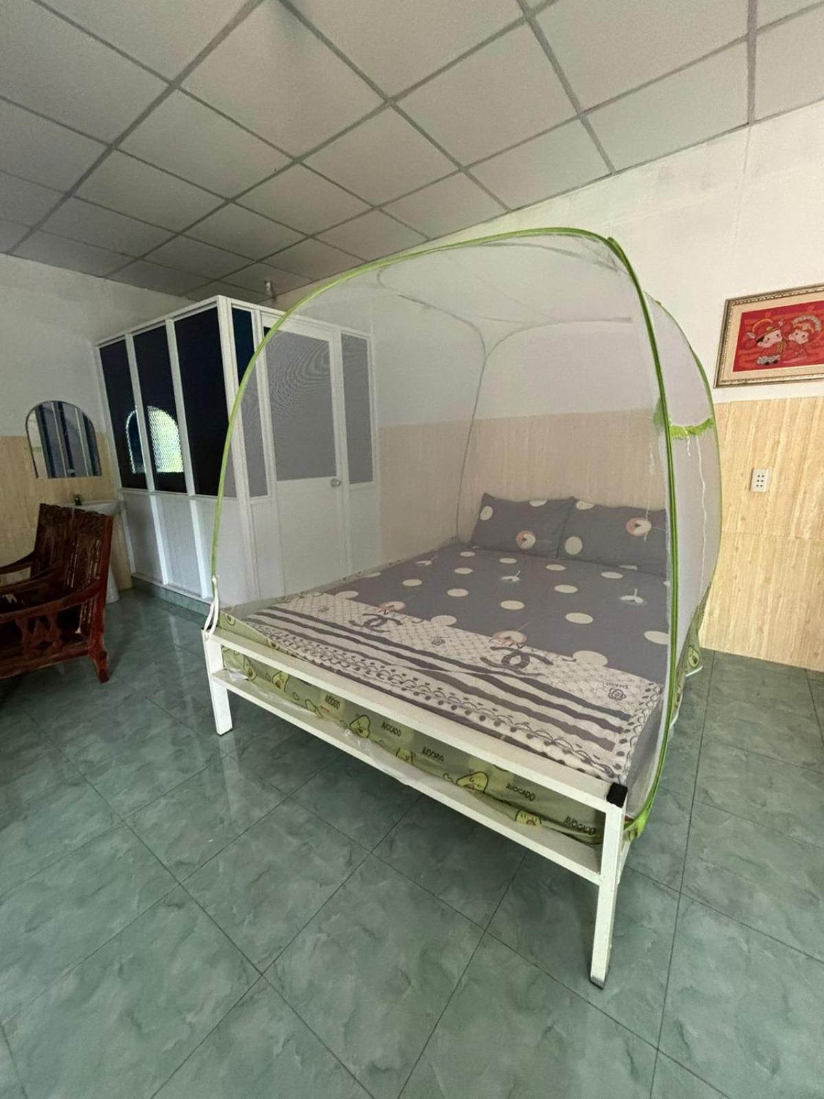 Mekong Delta Homestay 2-Day Tour & Adventure Cycling