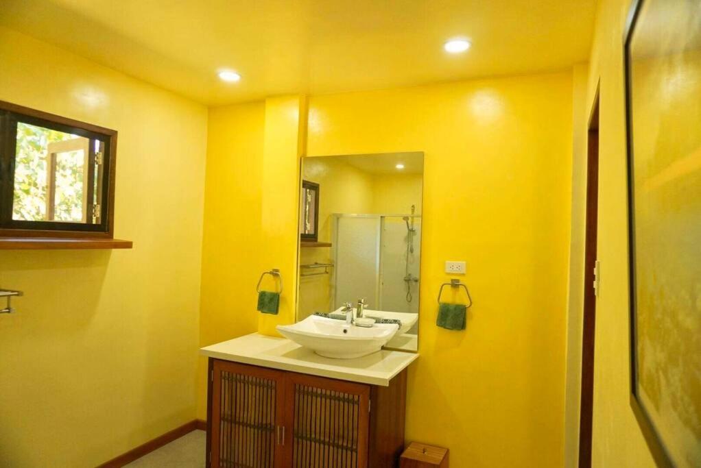 Vista Verde, Family Living