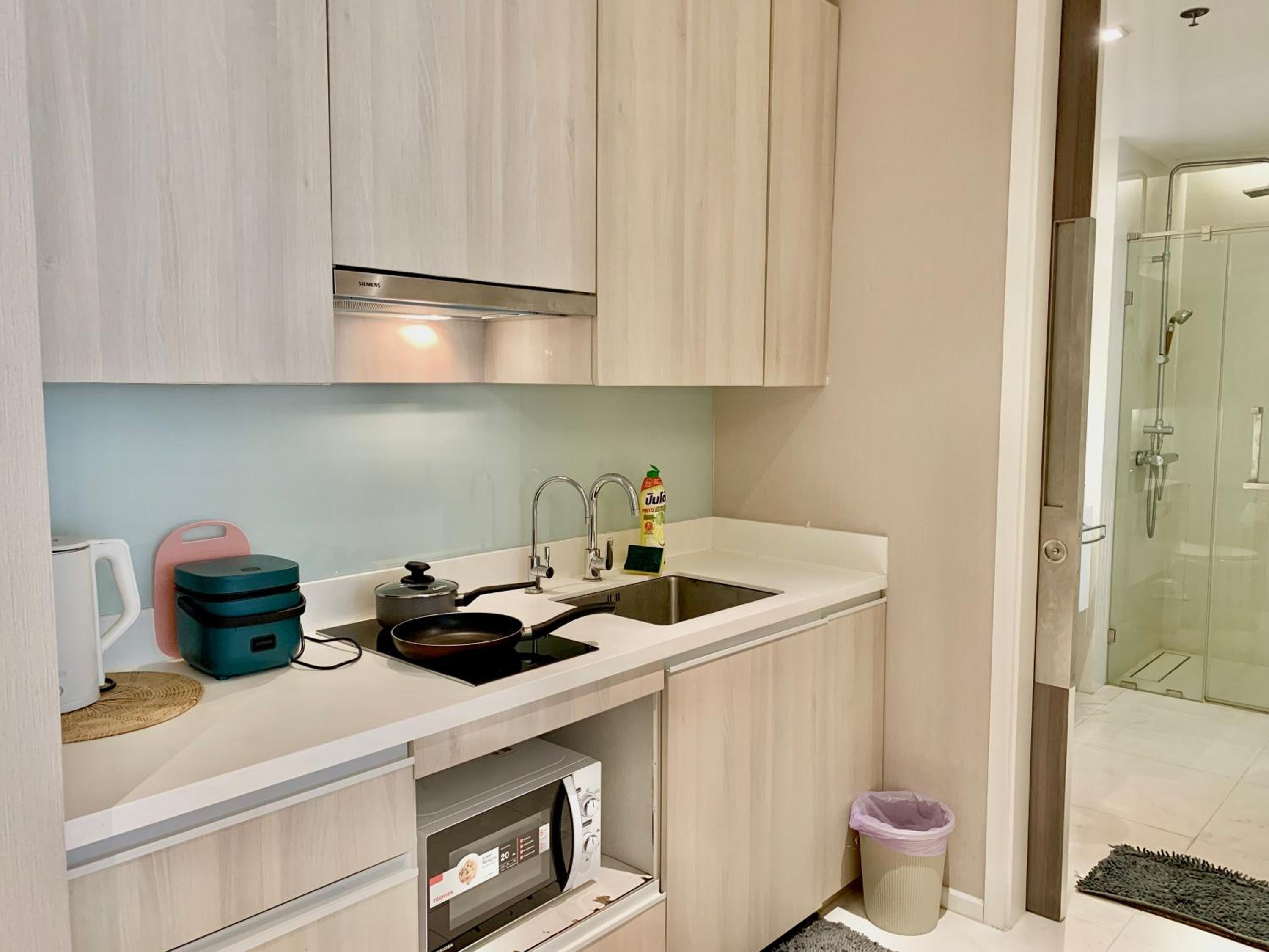 Sukhumvit 11#Luxury#Pool#Gym#BTS Nana&MRT Sukhumvit#1BR#Max4ppl