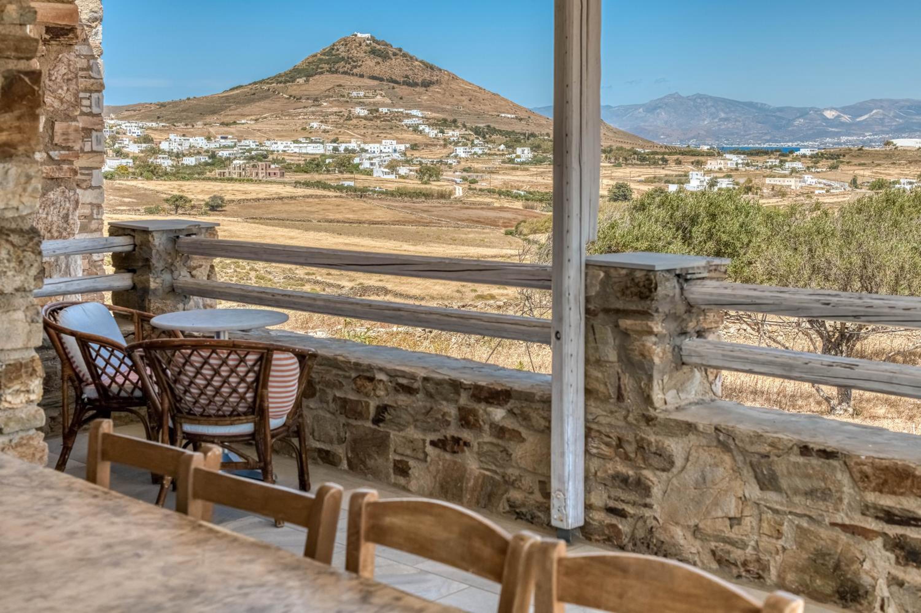 NikoRamaVilla Paros with swimming poll and BBQ for 21 guests
