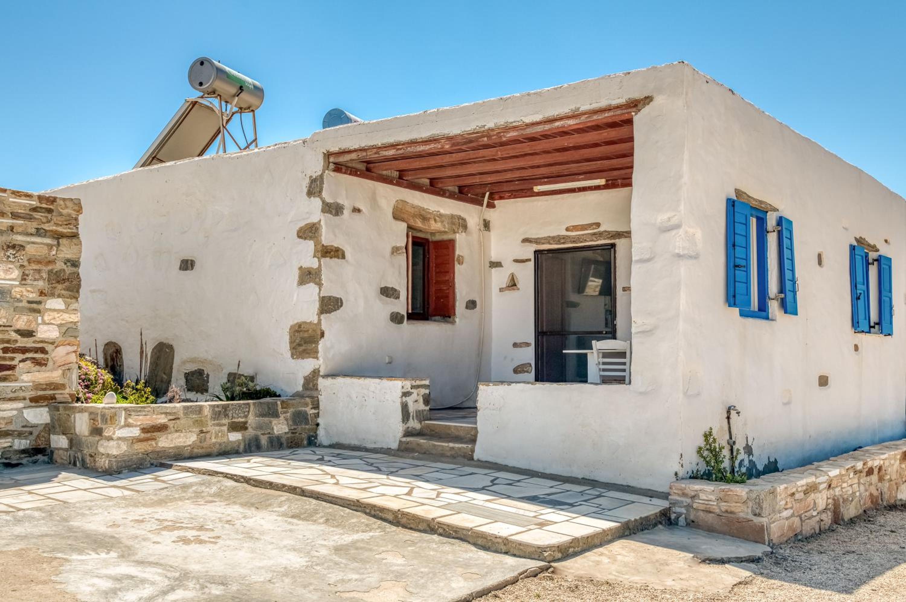 NikoRamaVilla Paros with swimming poll and BBQ for 21 guests