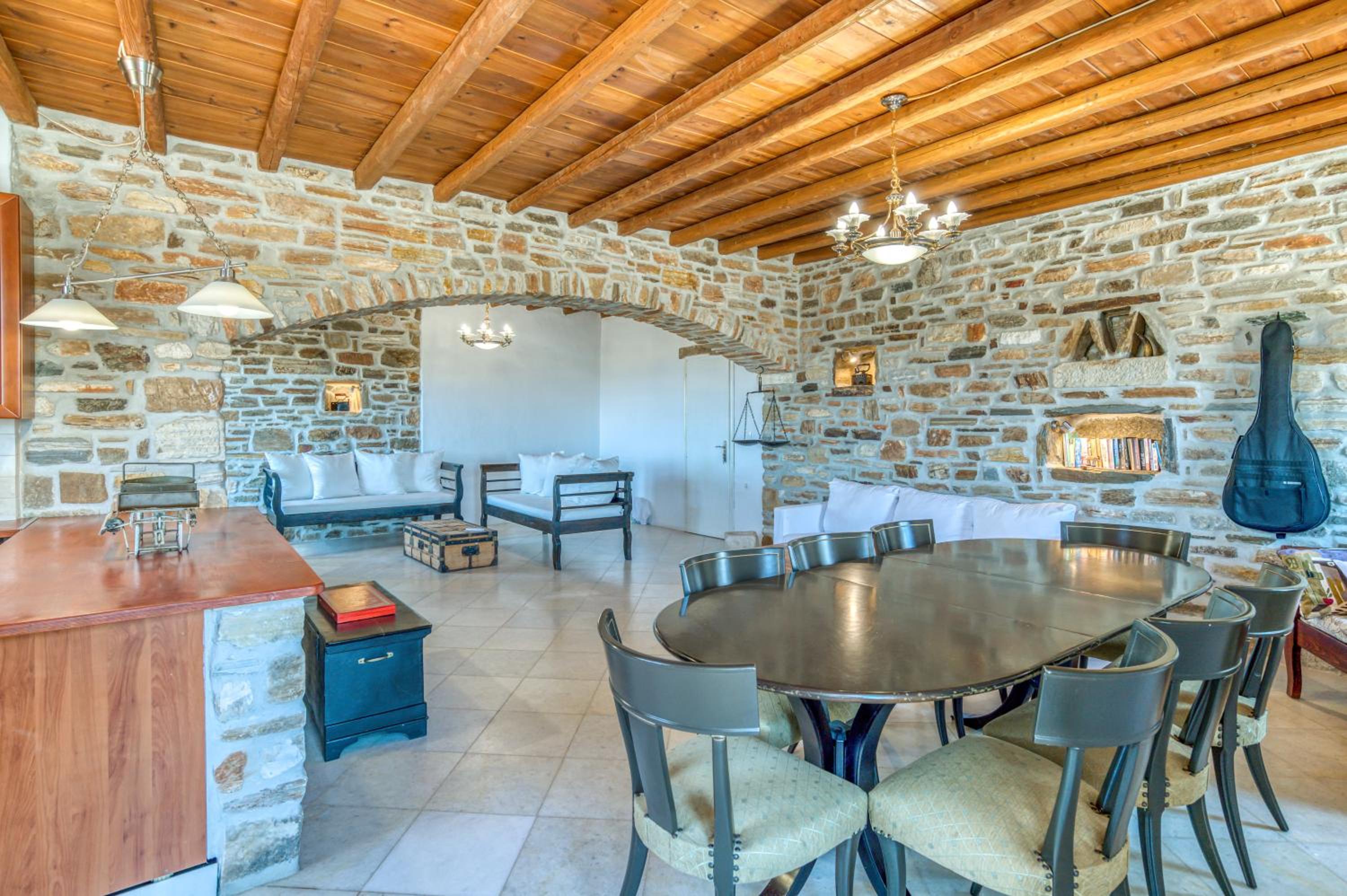 NikoRamaVilla Paros with swimming poll and BBQ for 21 guests