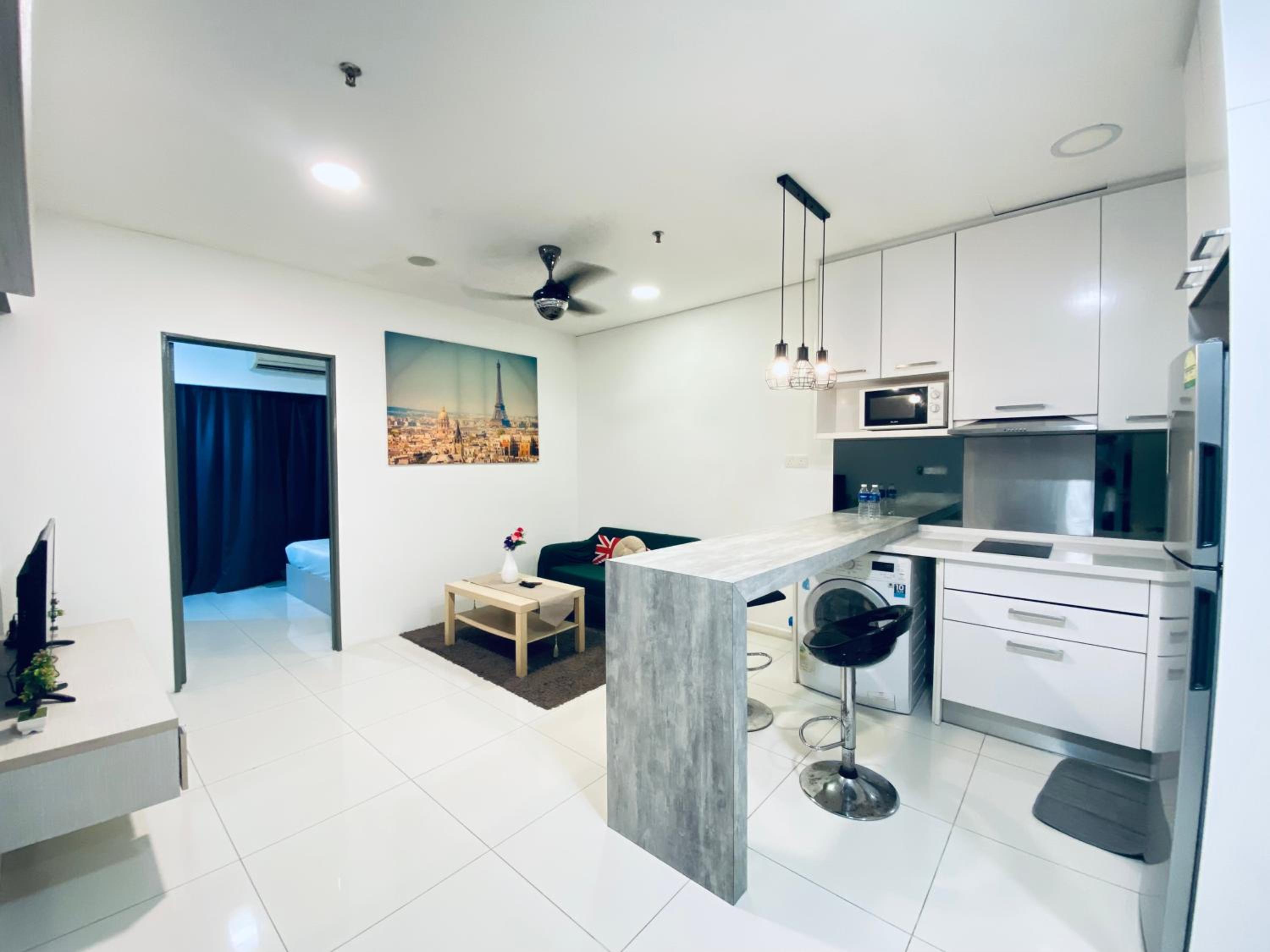 Summer Suites Apartment 7min walk to KLCC by GRIHOZ