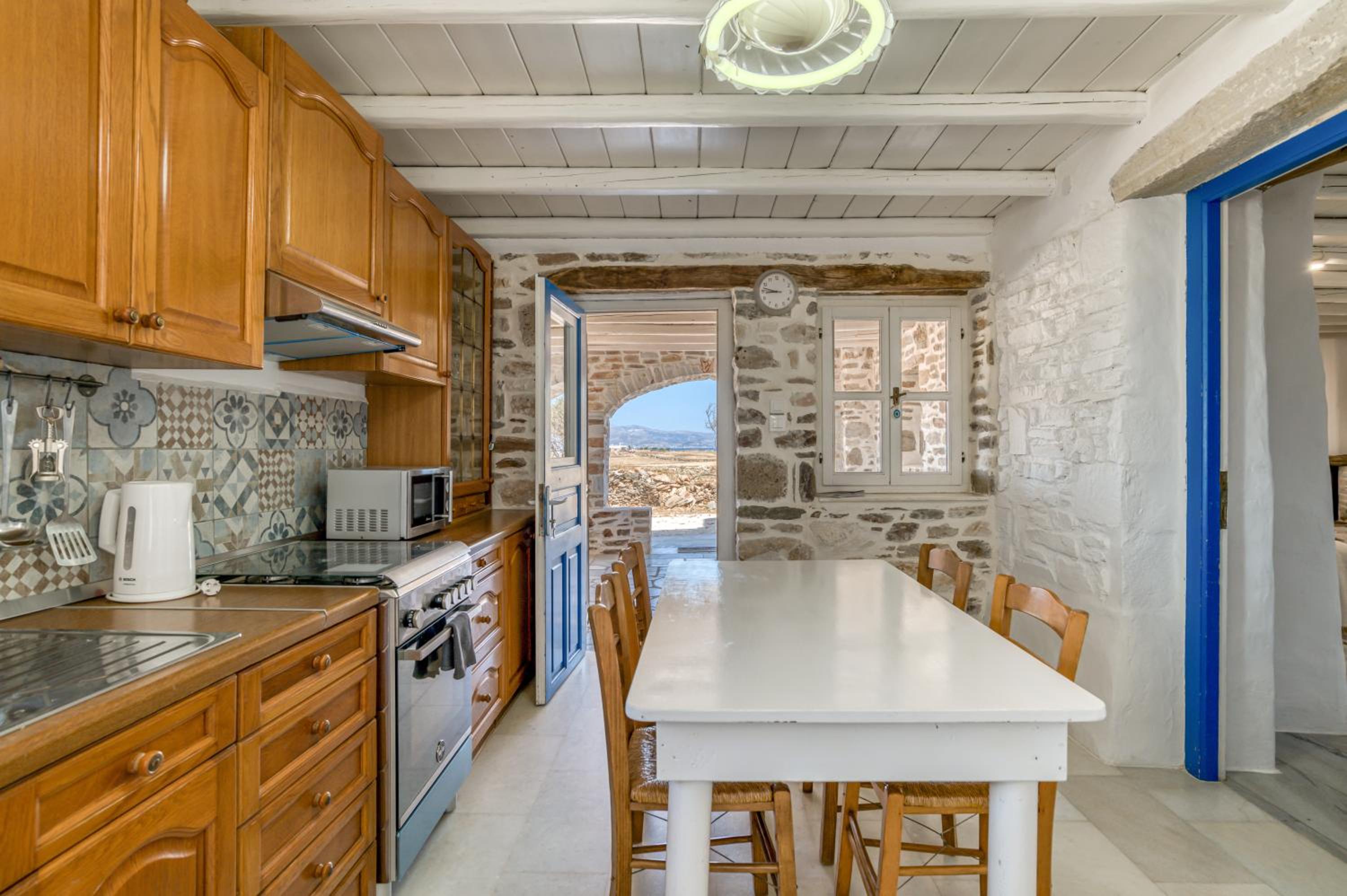 NikoRamaVilla Paros with swimming poll and BBQ for 21 guests