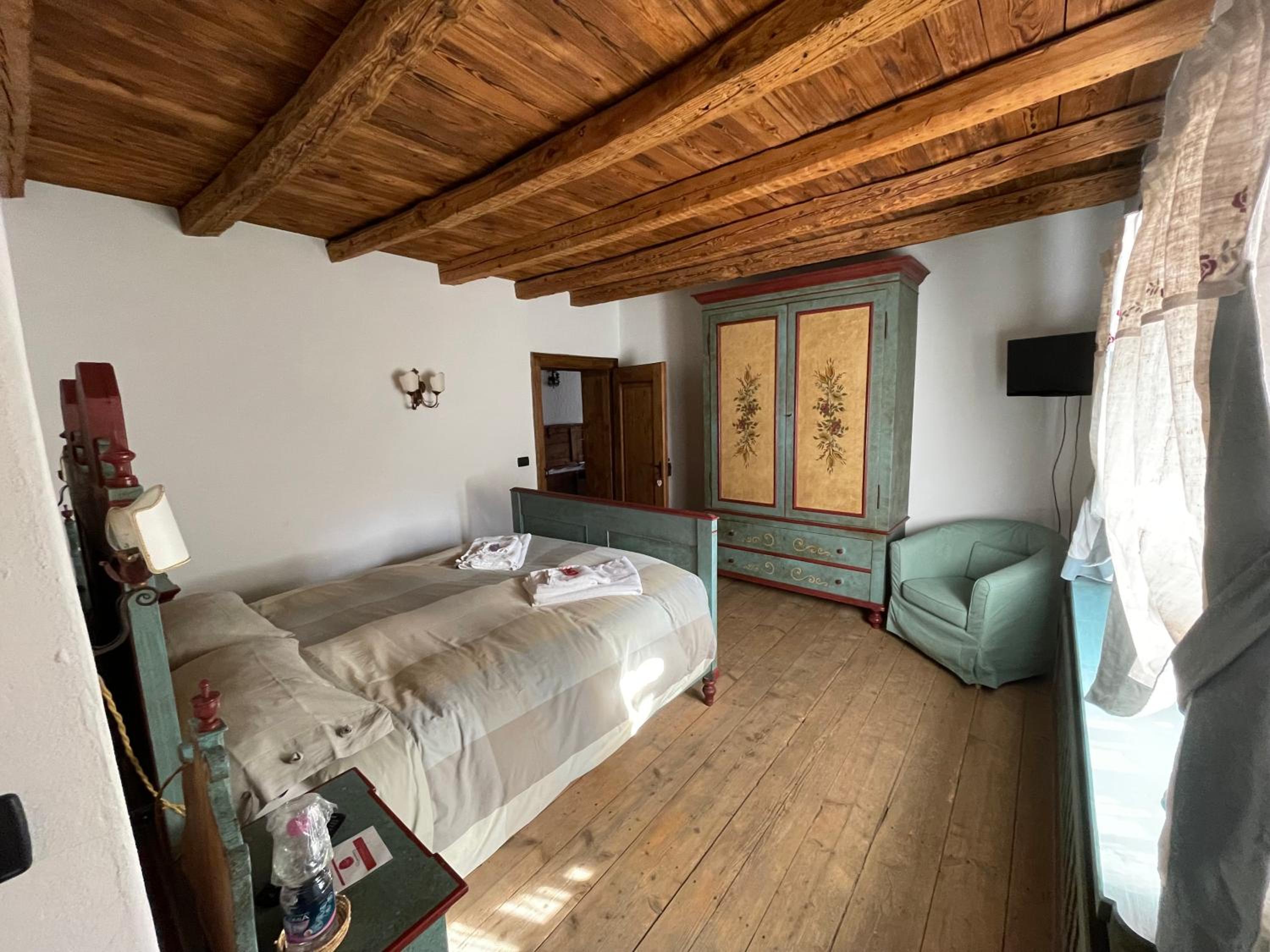 B&B Rossodisera