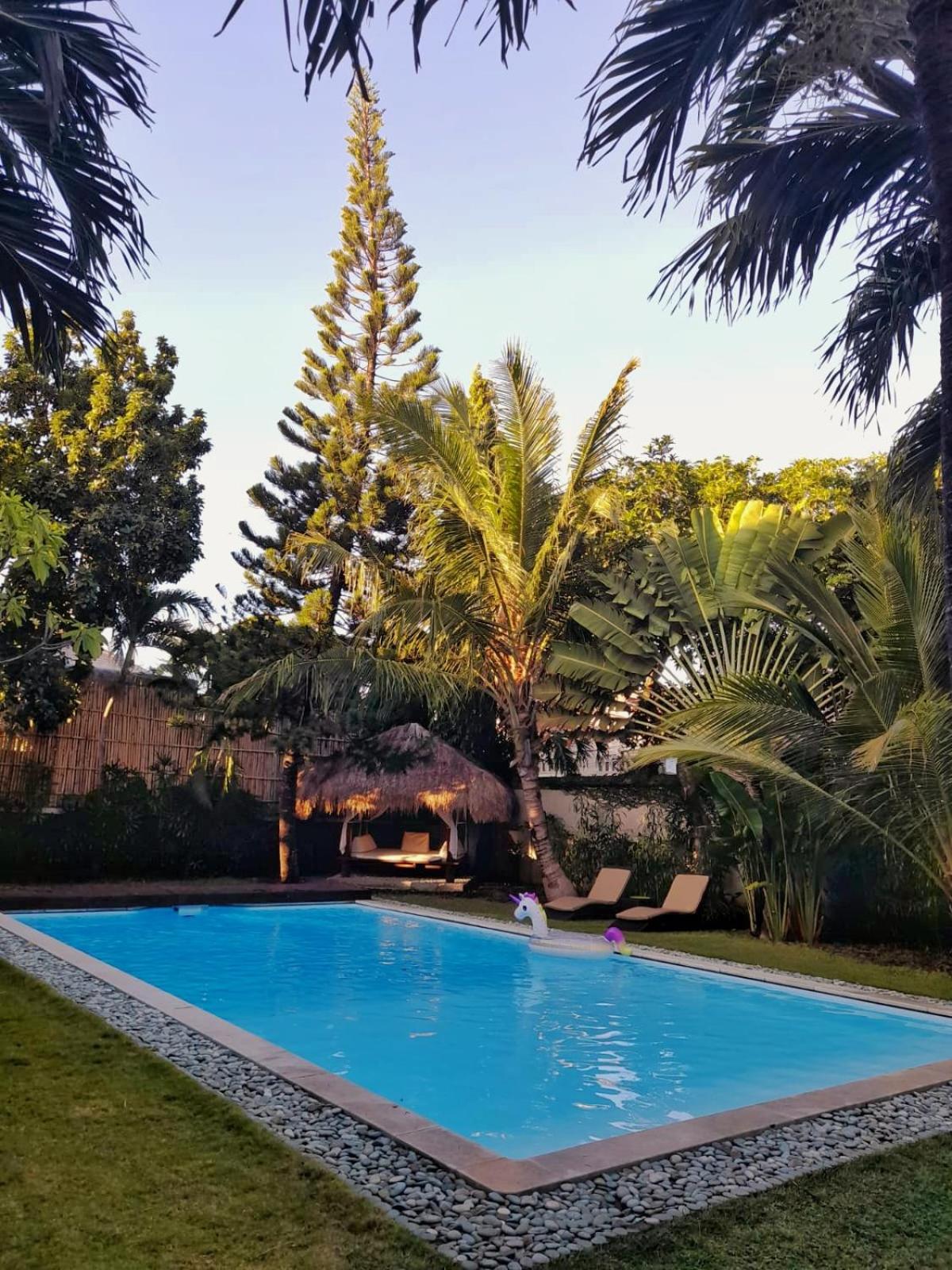 KUTA - 4BR Villa with Private XL Pool view 3