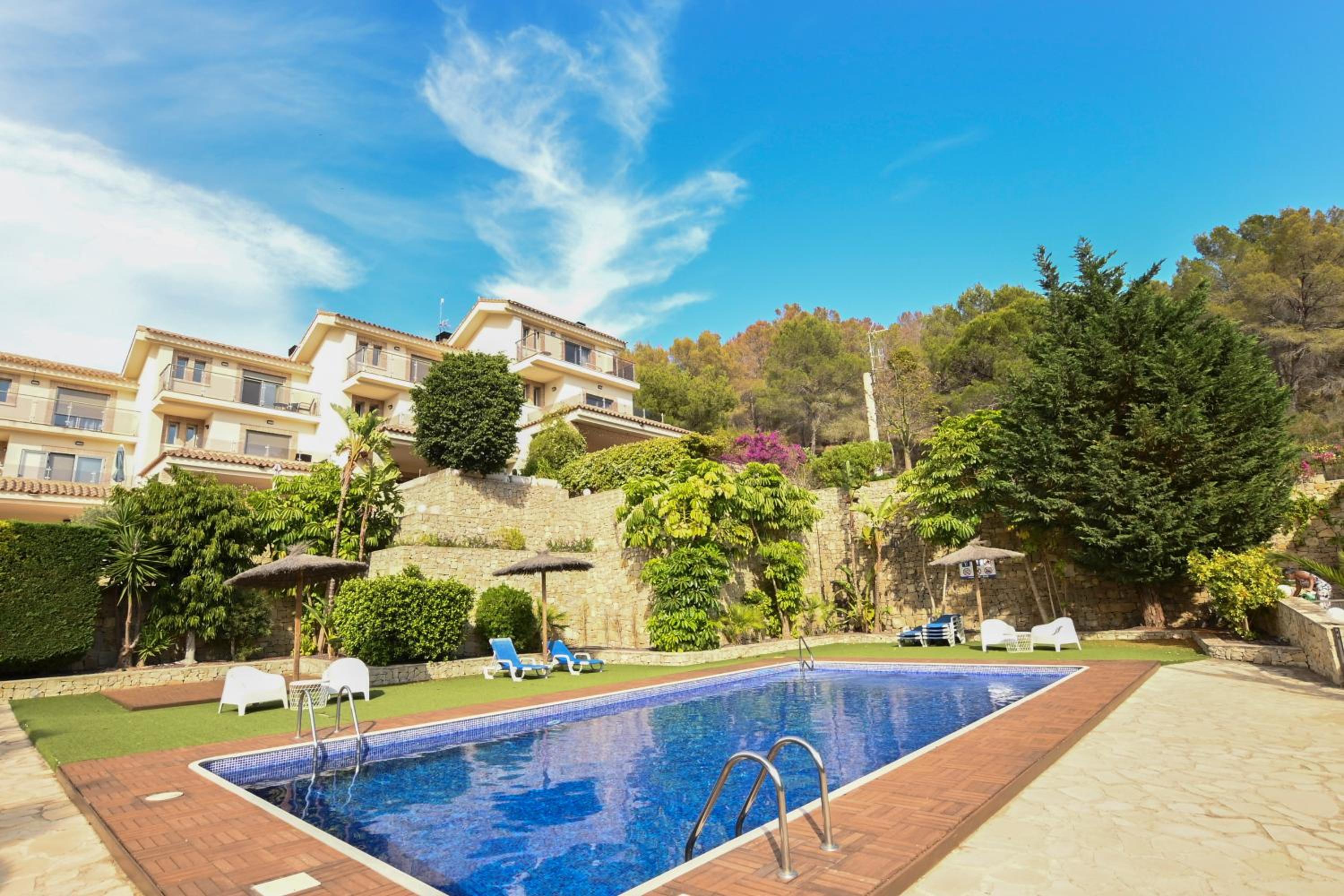 Villa Alegre Playa Calpe Grupo Terra de Mar, alojamientos con encanto view 4