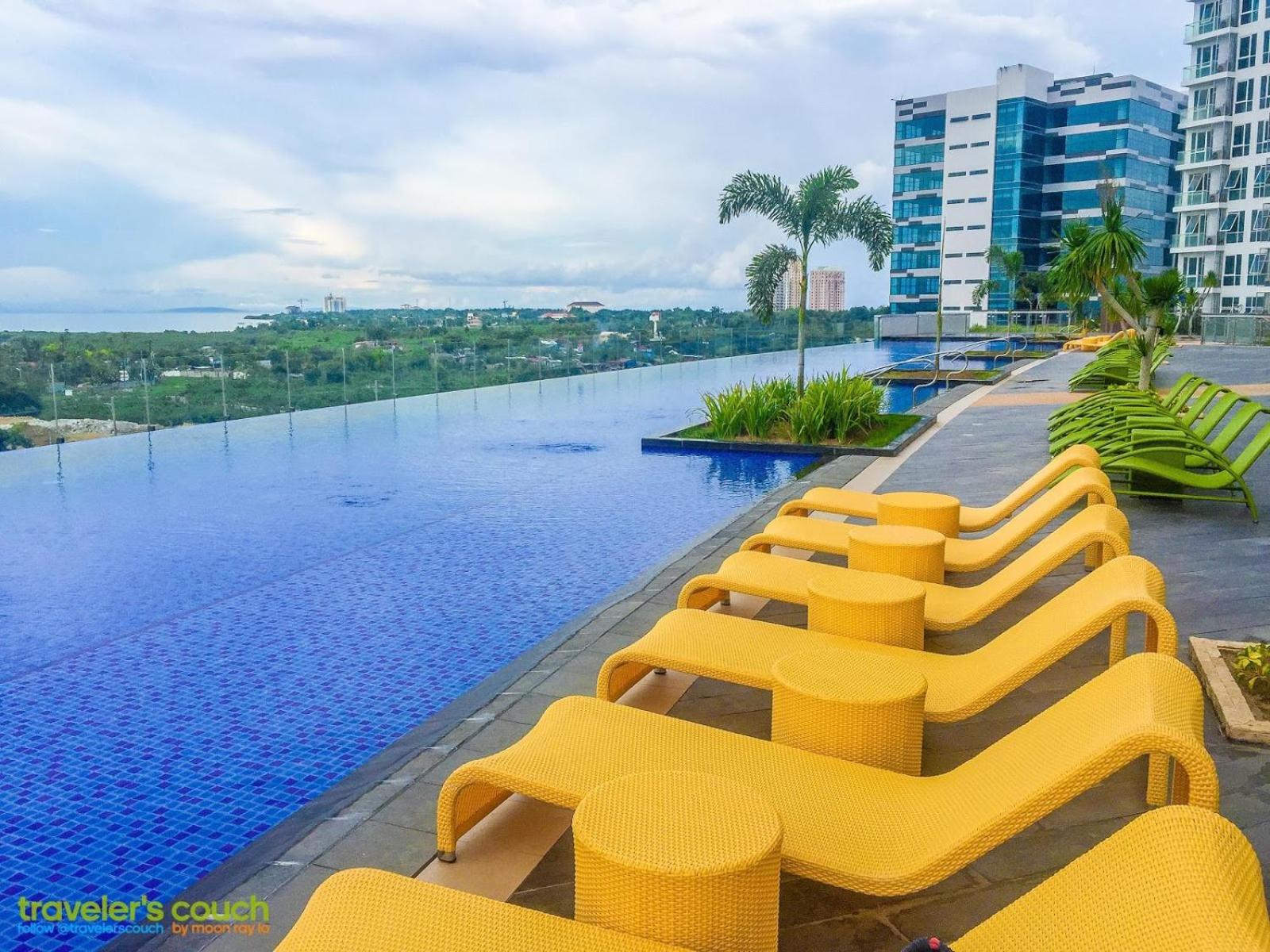 Mactan Newtown Deluxe 8 Boulevard Ocean View view 4