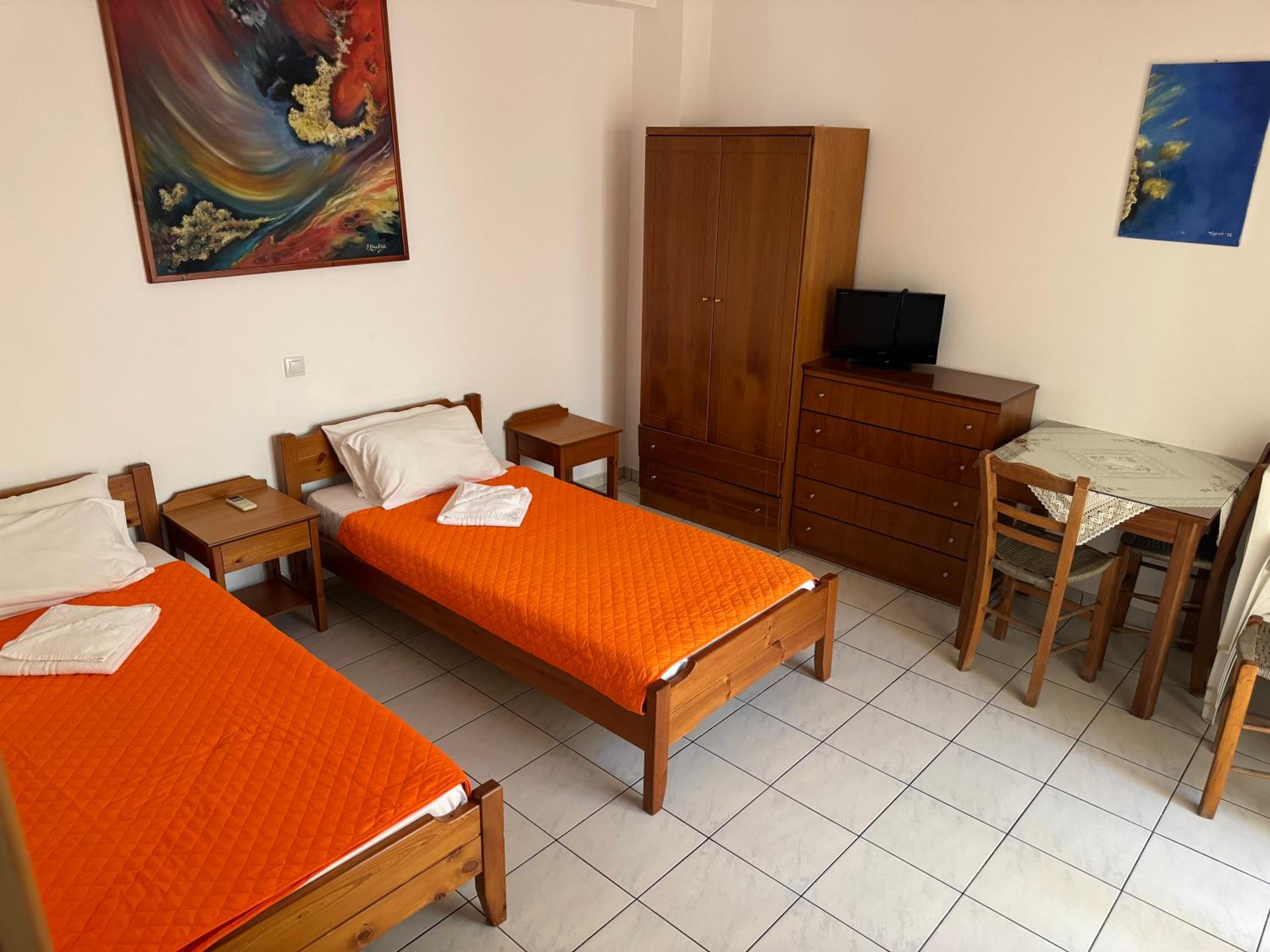 Michalis Studios & Aparntments photo 5