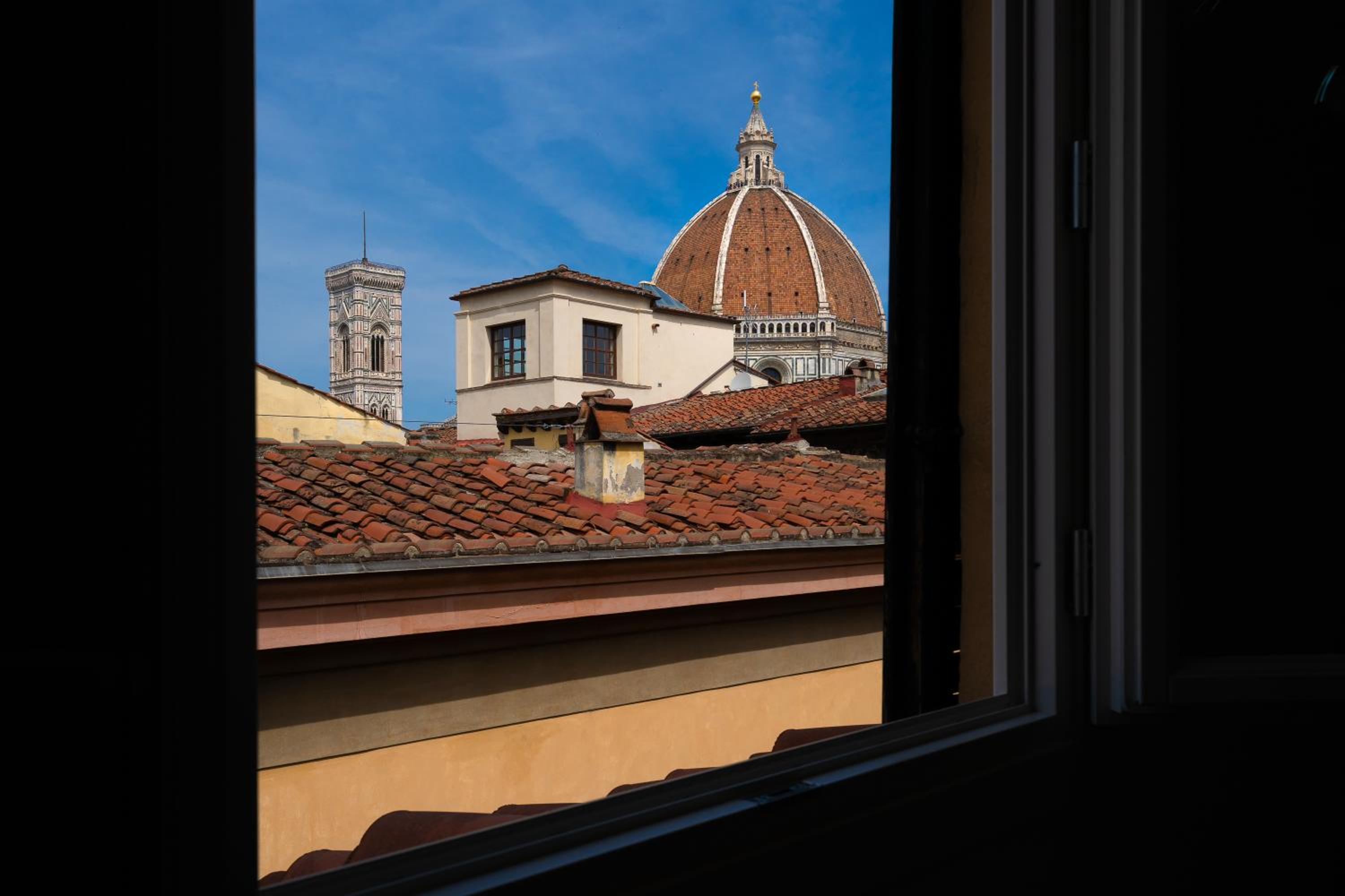 Explore Florence, your unforgettable stay
