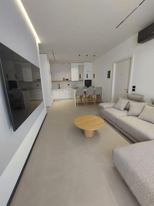 Palase Four C apartment 237-B GC photo 2