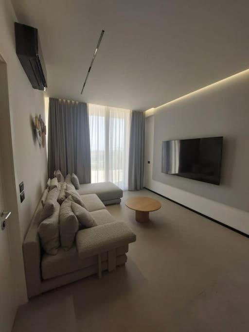 Palase Four C apartment 237-B GC photo 3