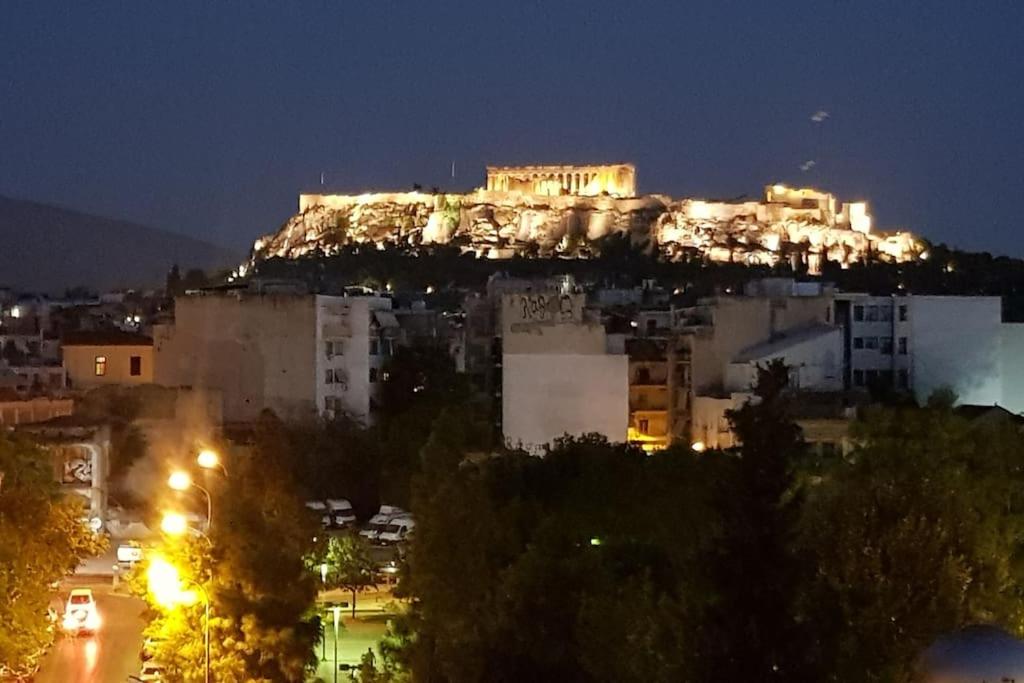 Vacations near to Acropolis!