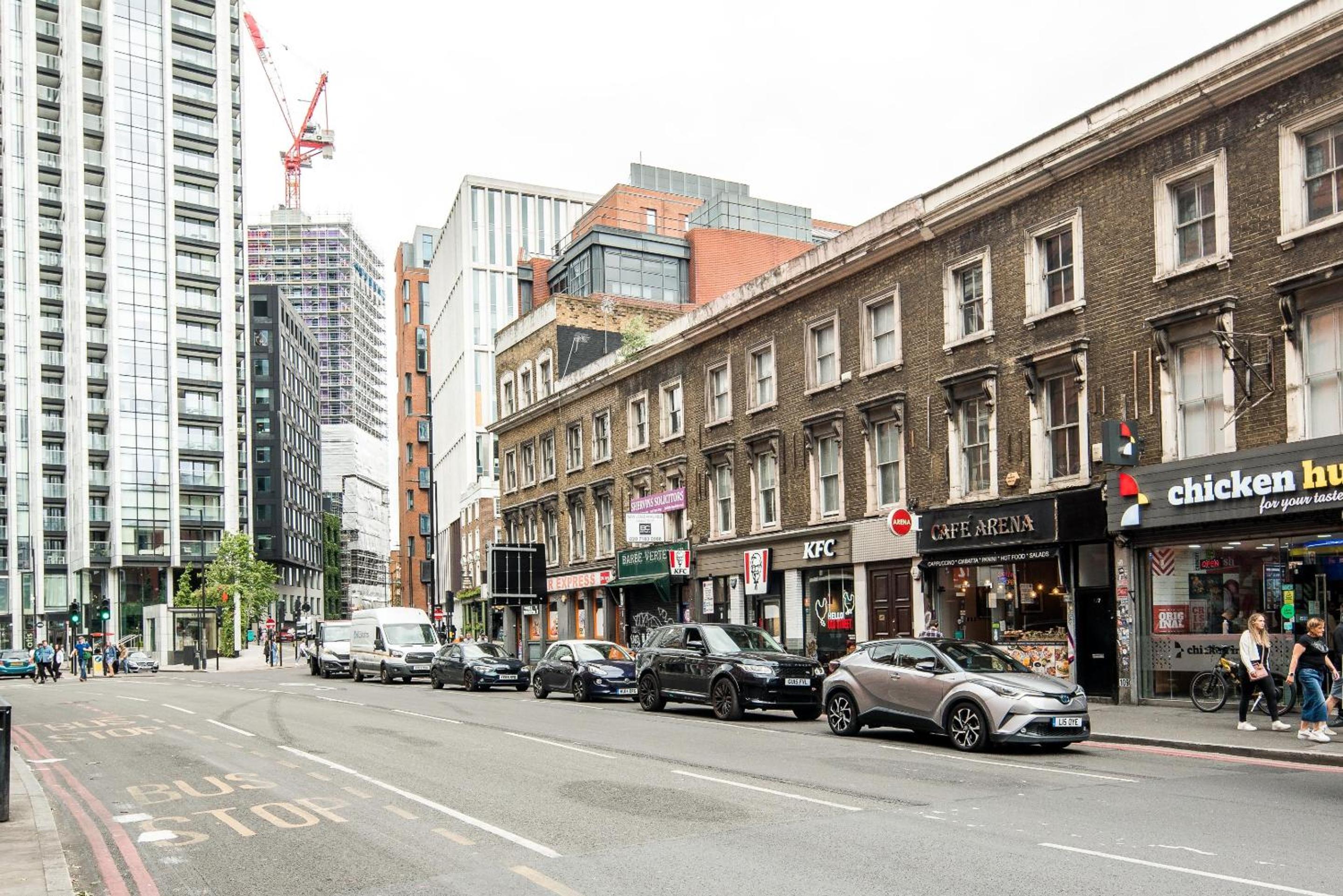 Shoreditch Apartments by Sleepy