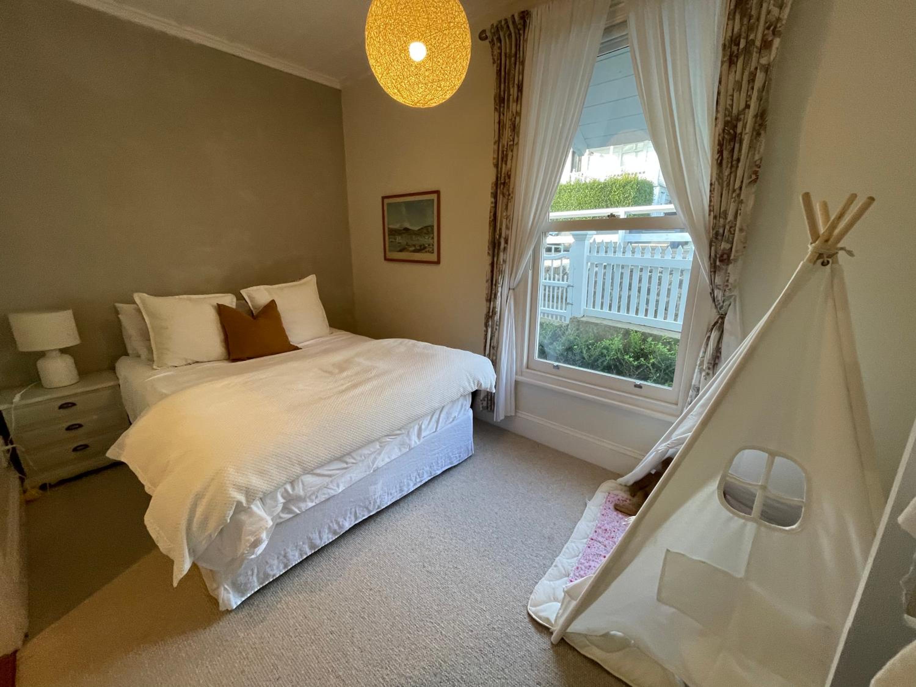 Auckland City Villa