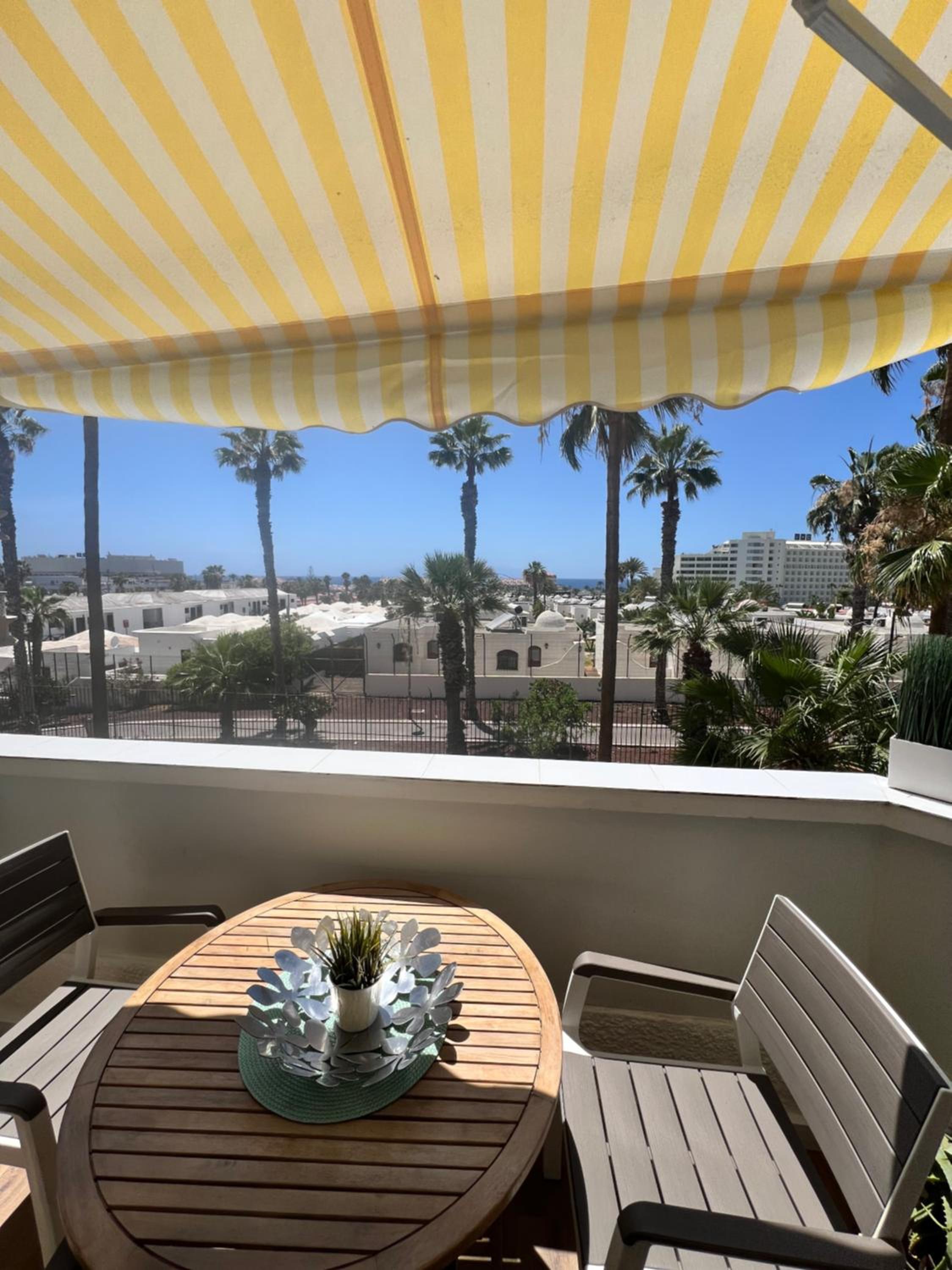 Close to the Beach Las Américas new gem apt wifi photo 3