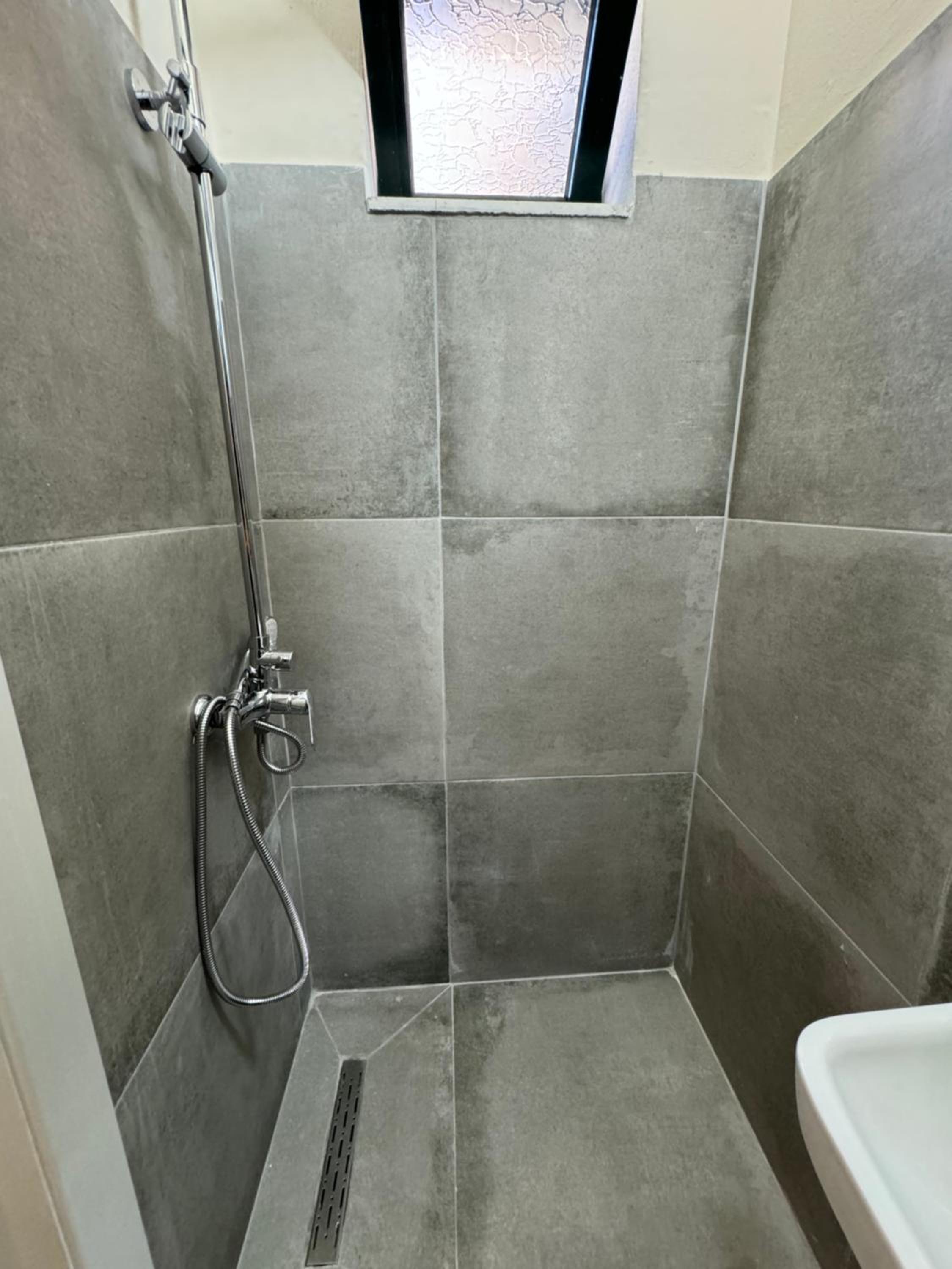 Apartament, Golem , Tirent