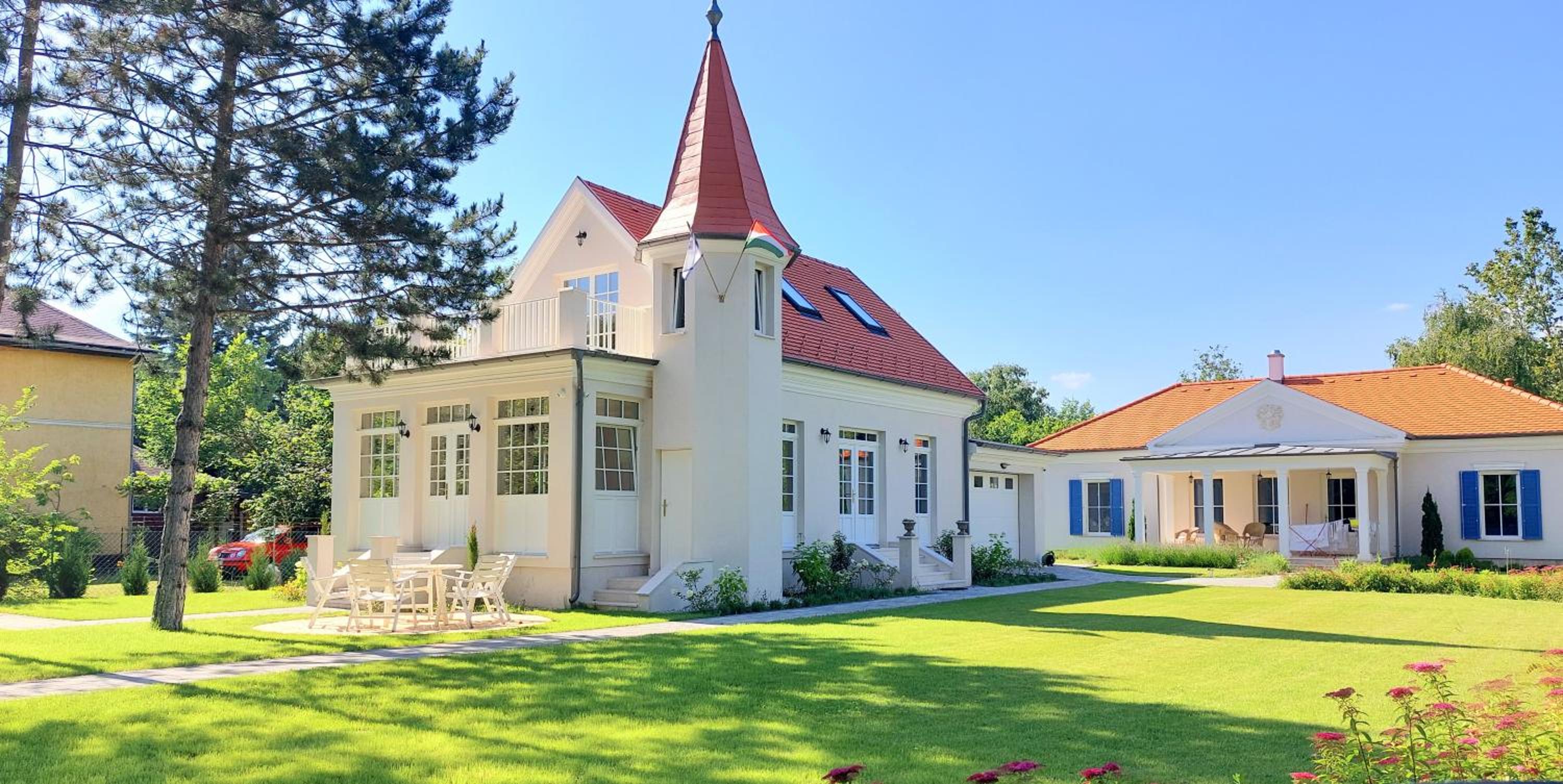 Schieszl Villa