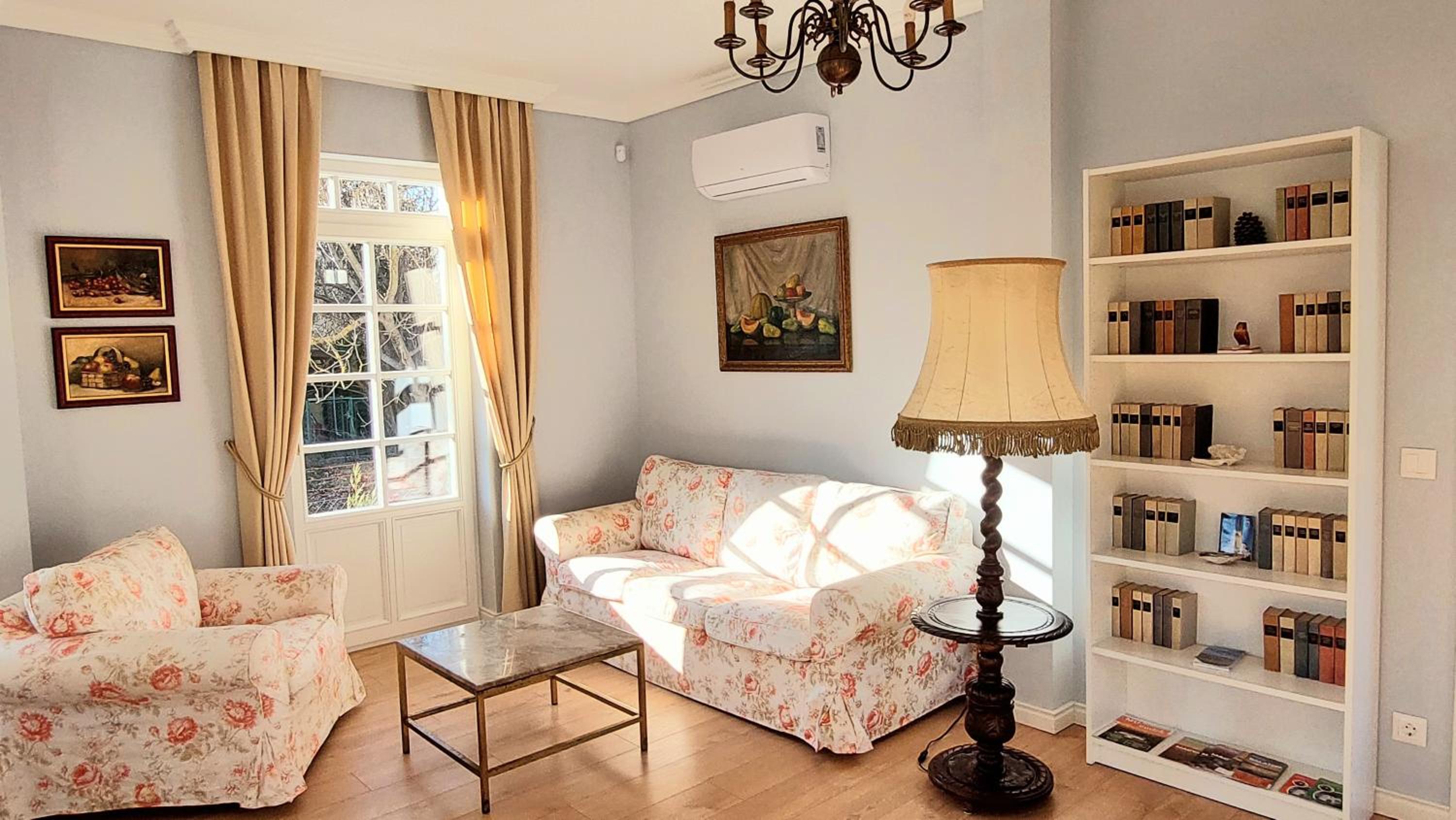 Schieszl Villa