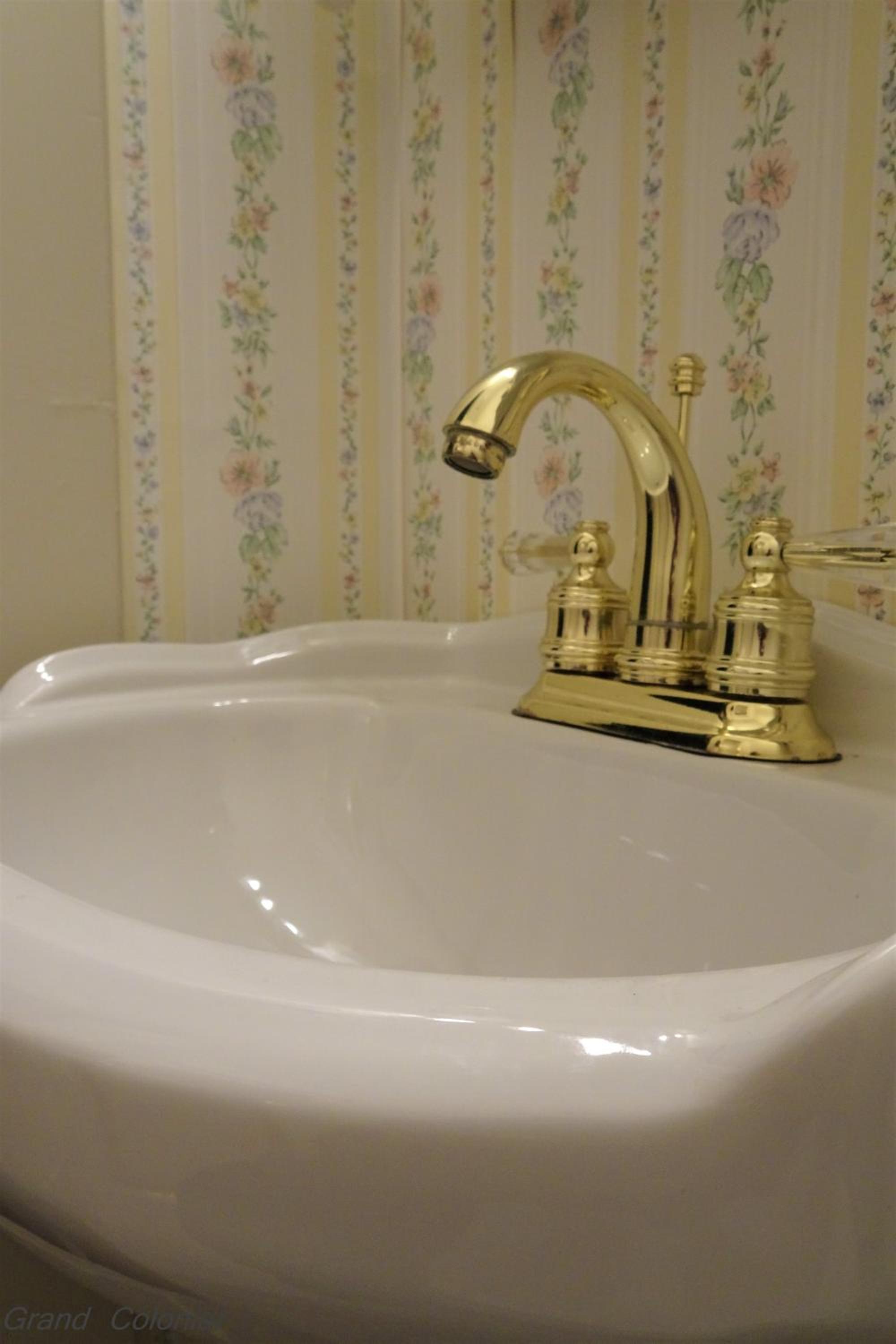 Grand Colonial Bed and Breakfast - Property Image 19